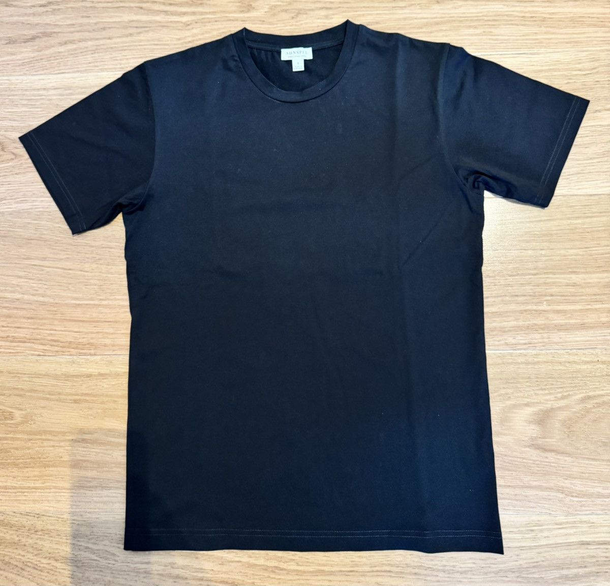 Sunspel Riviera T-Shirt - Black Size US S / EU 44-46 / 1 - 1 Thumbnail