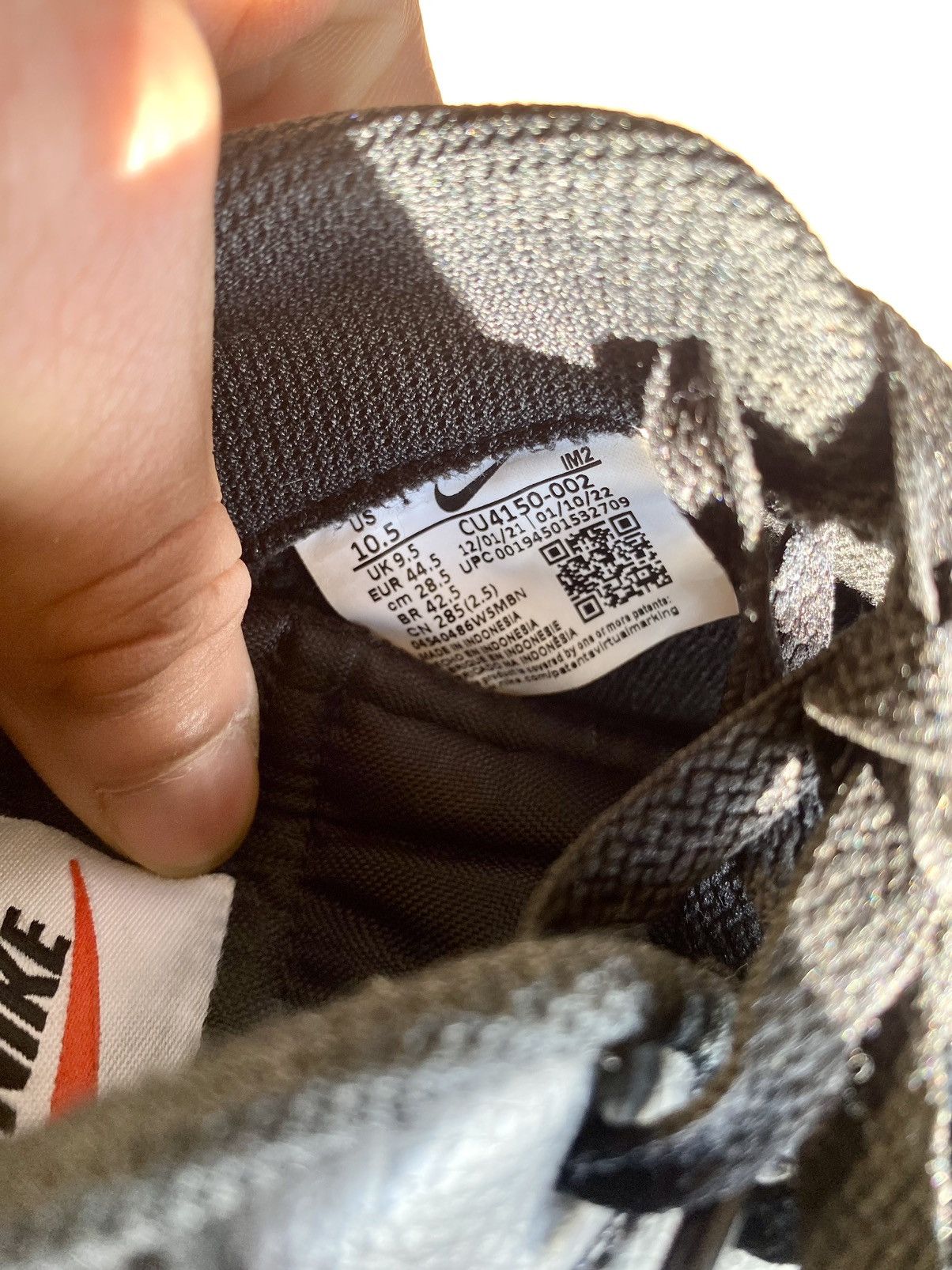 Other Black Nike tennis shoes Size US 11 / EU 44 - 4 Thumbnail