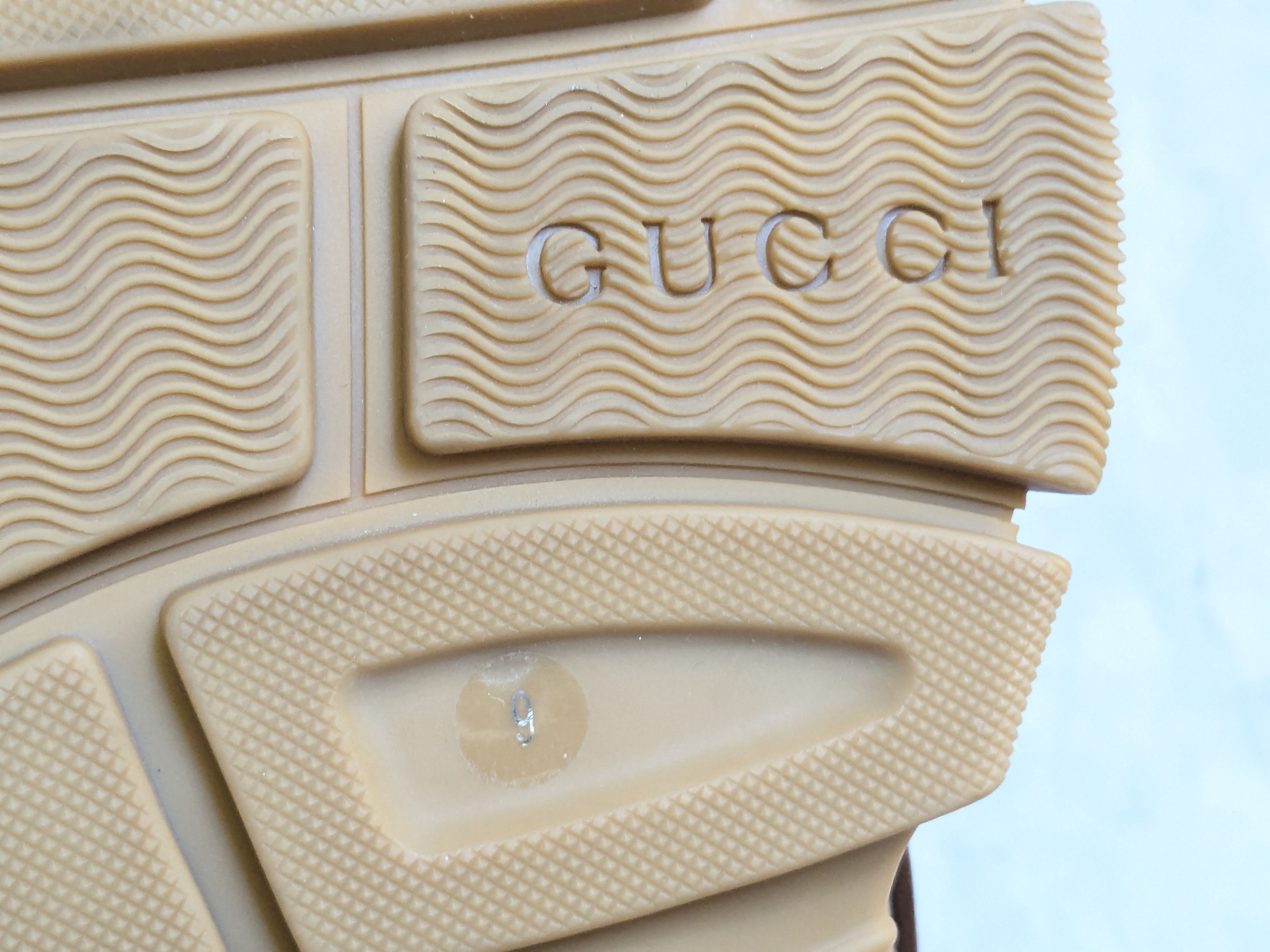 Gucci Gucci Flashtrek Sneakers Brown Monogram Logo GG 9.5 Size US 9.5 / EU 42-43 - 21 Thumbnail