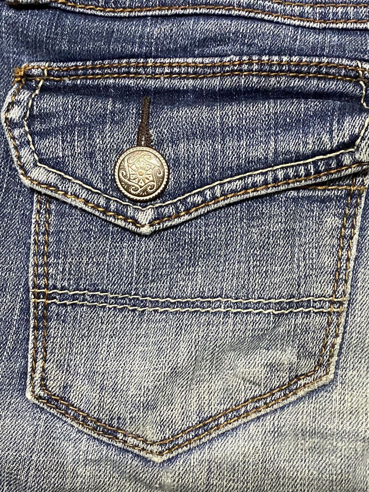 Japanese Brand Vintage Japanese Brands Blue Wash Distressed Flare Jeans Size US 29 - 5 Thumbnail