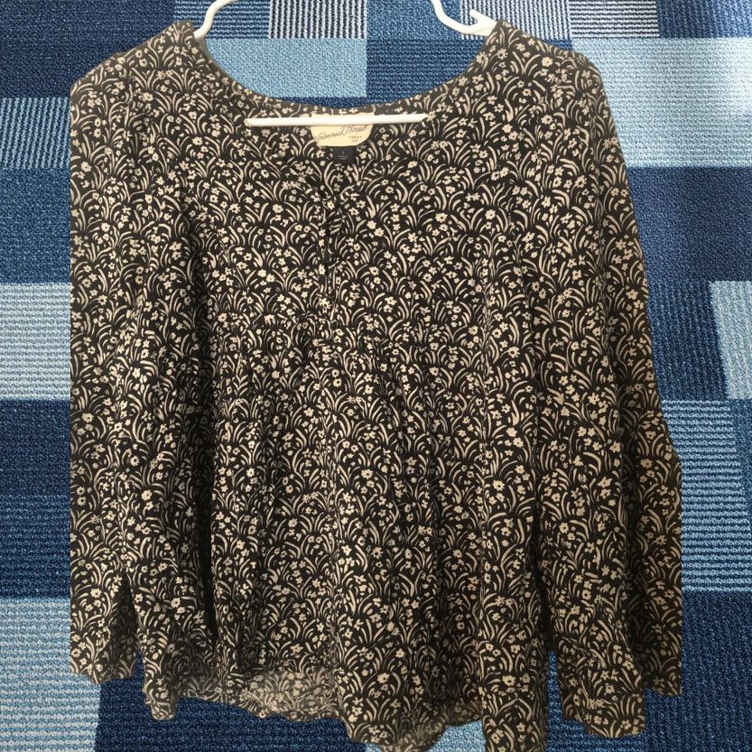 Vintage Universal Thread Womens Small Black White Floral V-Neck Long Sleeve Blouse Shirt Size S / US 4 / IT 40 - 1 Thumbnail