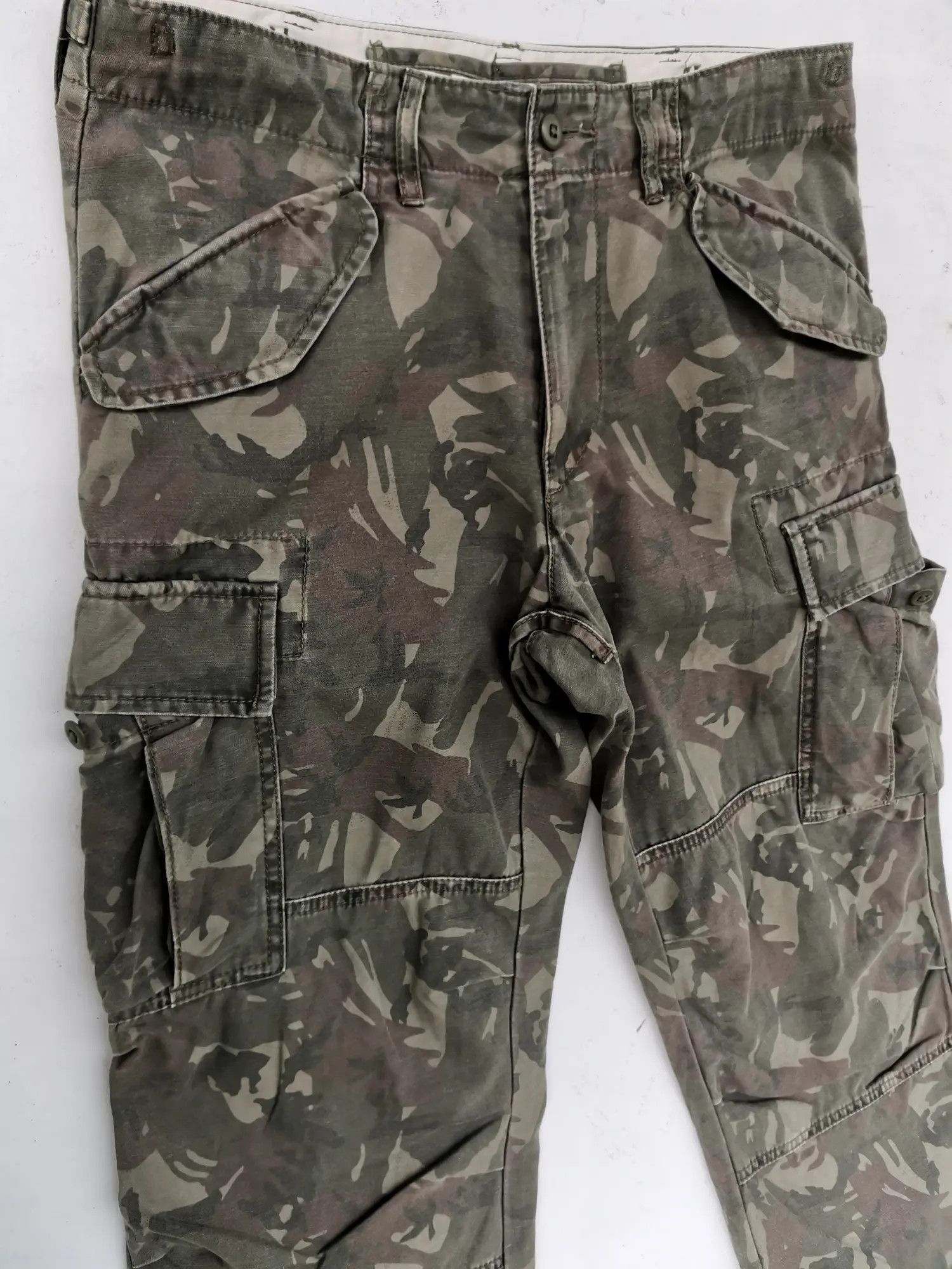 Japanese Brand × Uniqlo Rare!!! Uniqlo Tactical Cargo Multipocket Military Pants Size US 31 - 9 Thumbnail