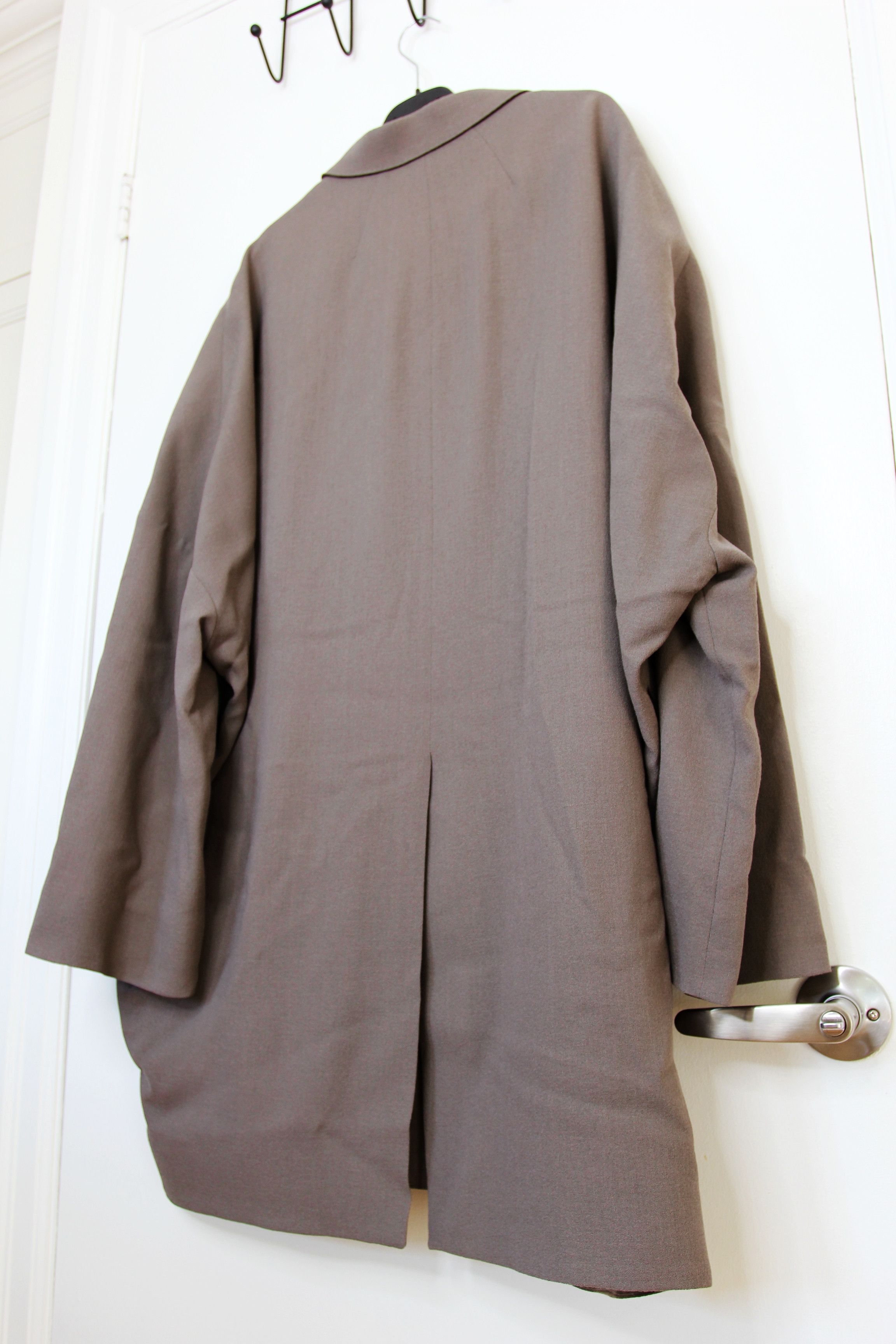 Rick Owens BNWT SS25 RICK OWENS "HOLLYWOOD" ARROWHEAD JMF COAT 44 Size US S / EU 44-46 / 1 - 7 Thumbnail