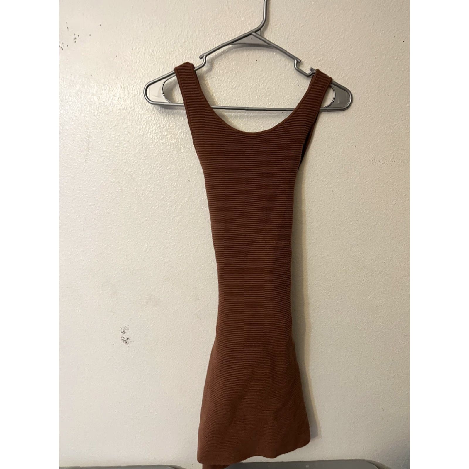 Abercrombie & Fitch Abercrombie & Fitch Dress Knit Ribbed Crossback Brown Sleeveless M Women Bodycon Short Print: N/A Size M / US 6-8 / IT 42-44 - 2 Thumbnail