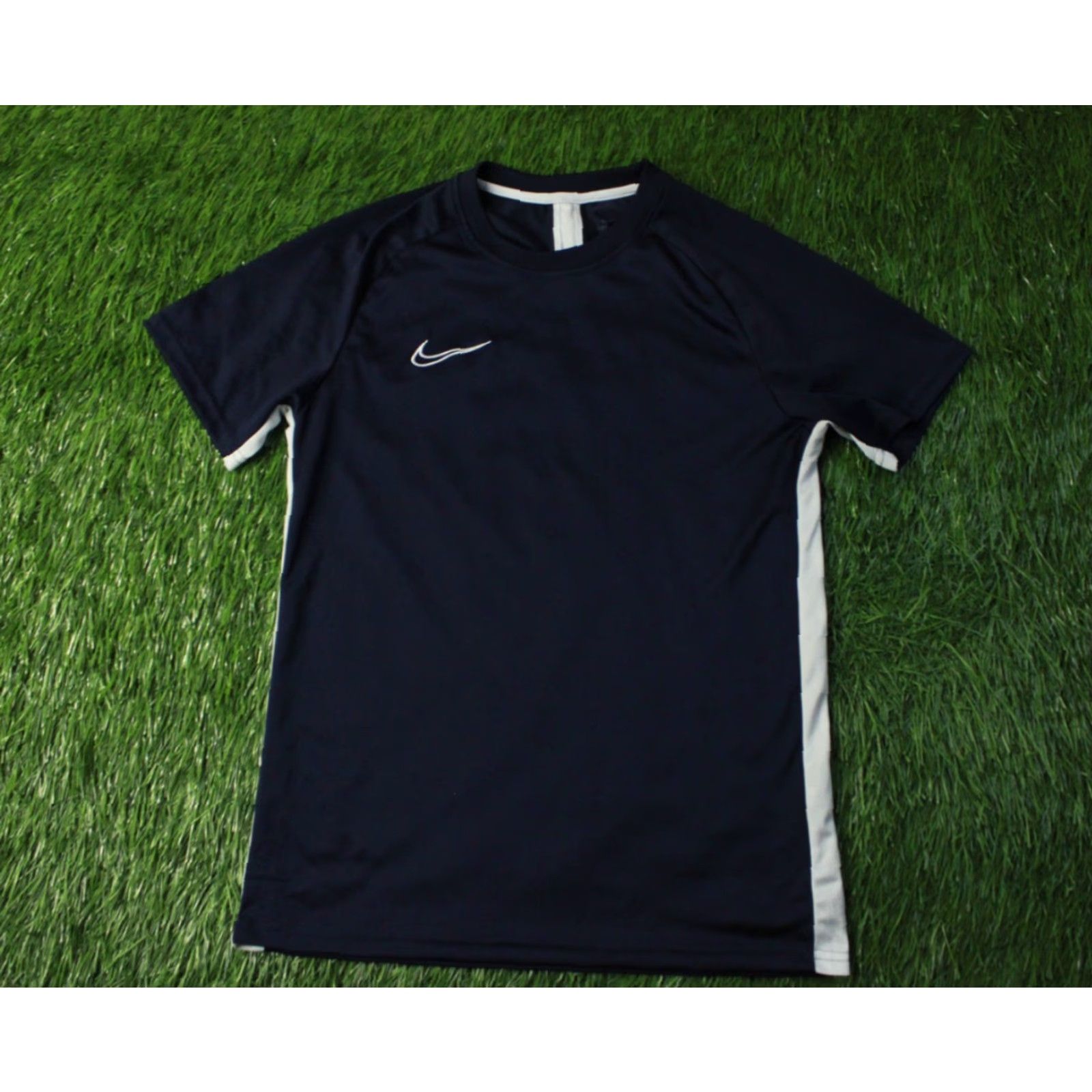 Nike Nike Academy Dri-FIT Men Football Shirt Jersey Tee Size M Navy Blue and White 2020s Football Mens Size US M / EU 48-50 / 2 - 2 Thumbnail