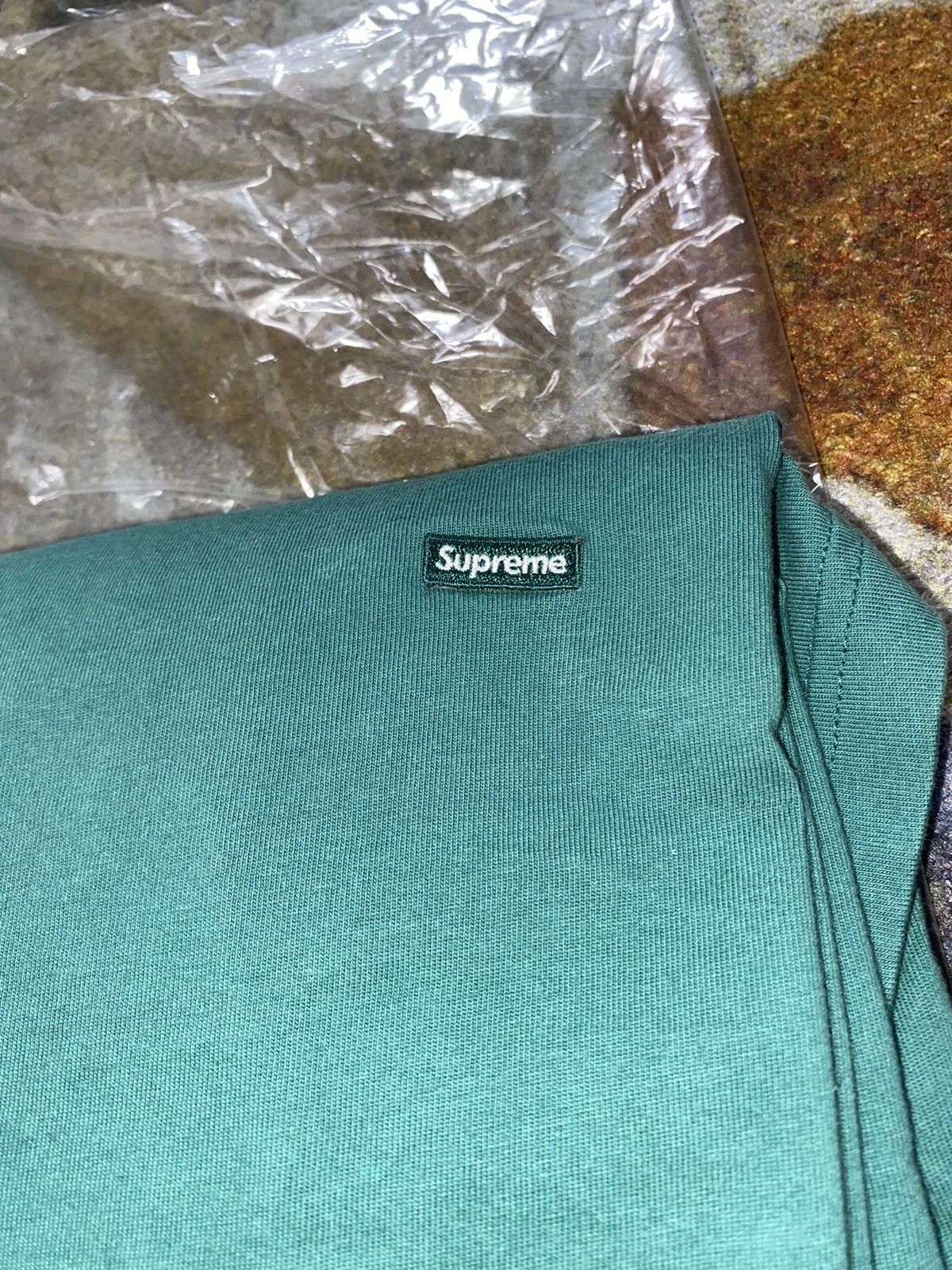 Supreme Supreme Green Mini Box Logo Tee Size US M / EU 48-50 / 2 - 3 Thumbnail