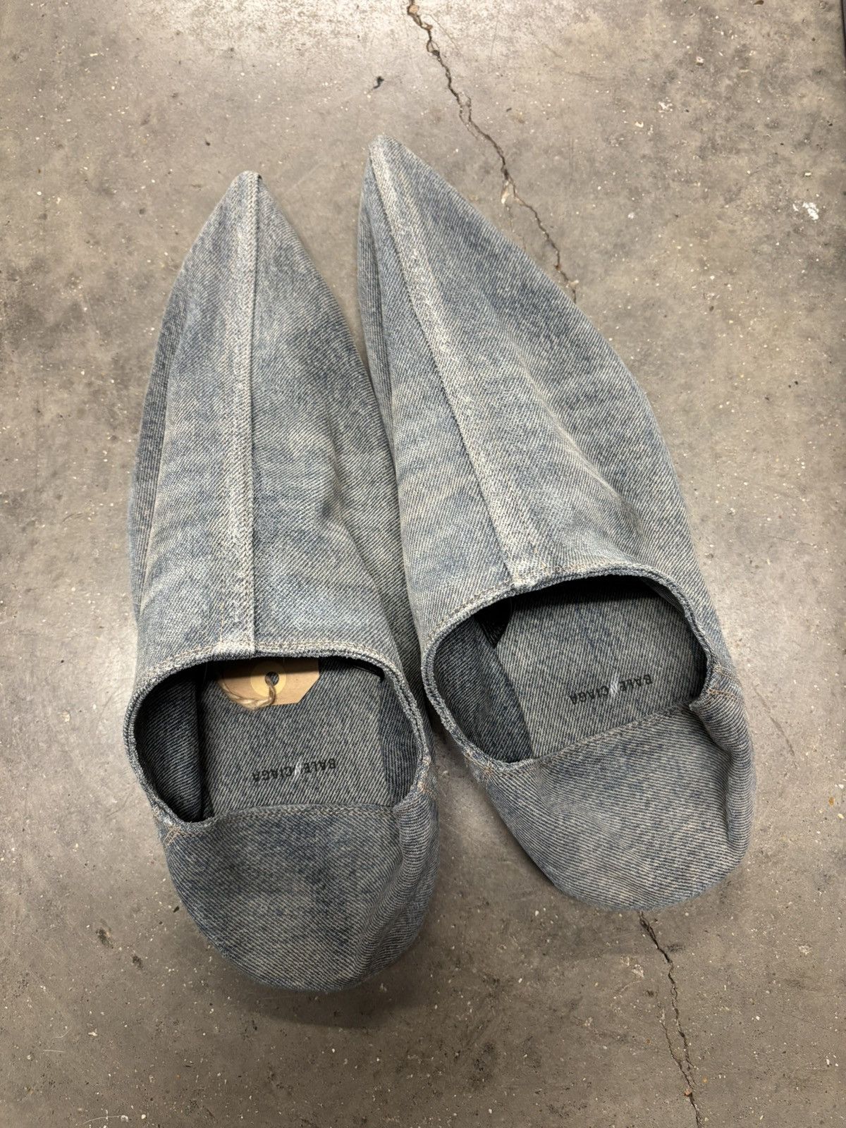 Balenciaga Balenciaga pointed denim slippers Size US 9 / EU 42 - 1 Thumbnail