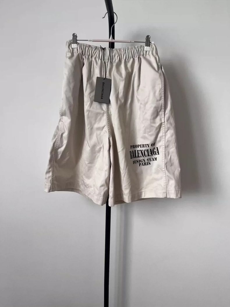 Balenciaga Balenciaga Letter Logo printed straight-leg casual shorts Size US 30 / EU 46 - 1 Thumbnail