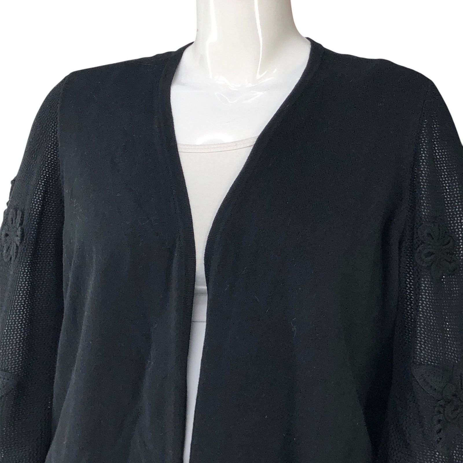 Chicos Chicos Size 4 US XXL Cardigan 3D Applique Crochet Open Front Size XXL / US 16-18 / IT 52-54 - 2 Thumbnail