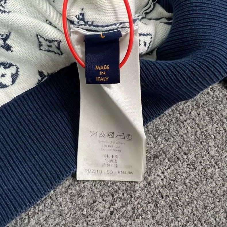 Louis Vuitton Louis Vuitton Full print age print gradient knitwear 2505-N Size US L / EU 52-54 / 3 - 6 Thumbnail