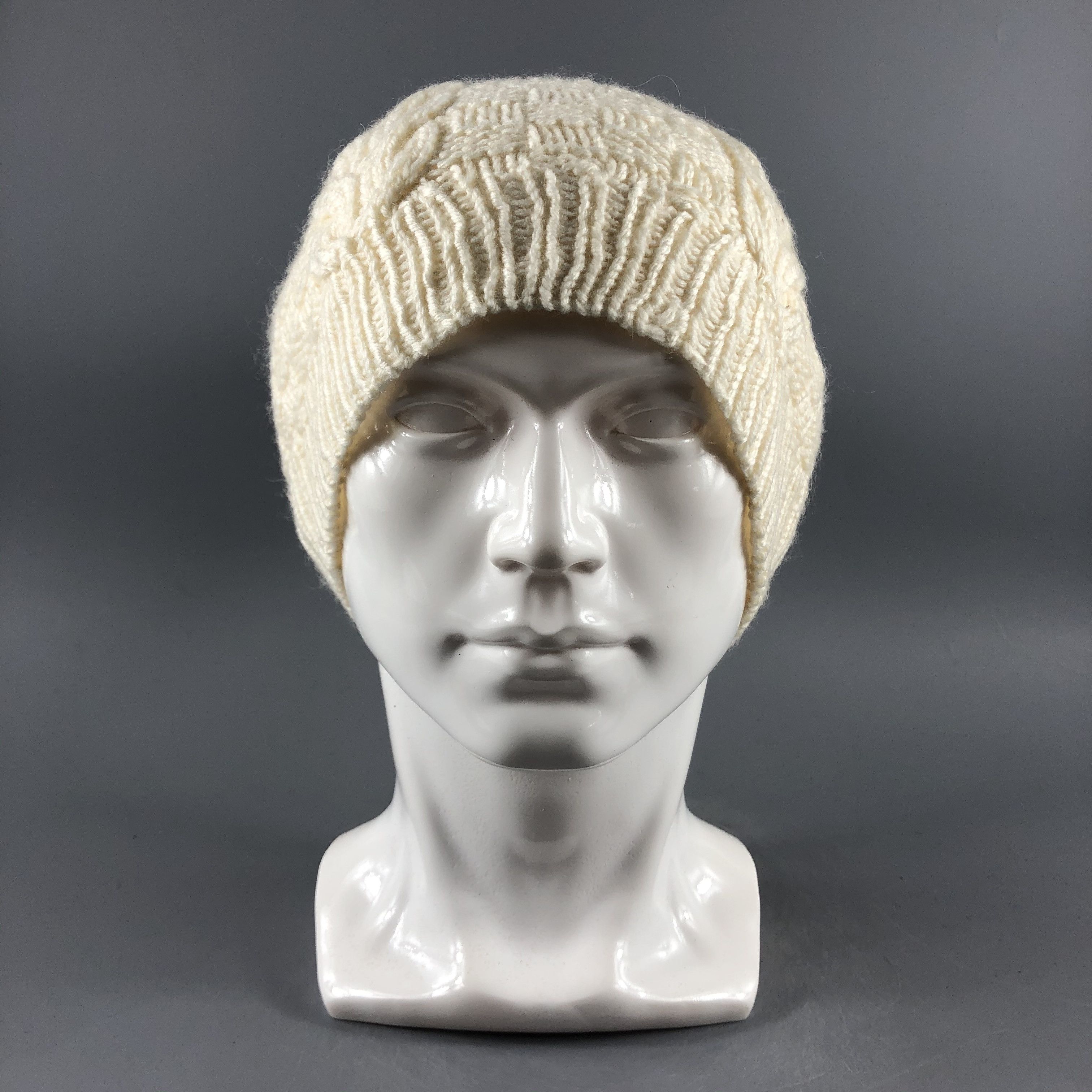 image of Vintage Womens Unknown Cable Knit Beanie Snow Hat Snow Cap -D375 in White