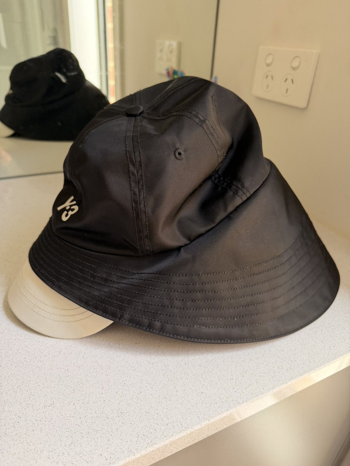 Y-3 Y-3 Yohji Yamamoto Strap-Fastening Bucket Hat Size ONE SIZE - 2 Thumbnail