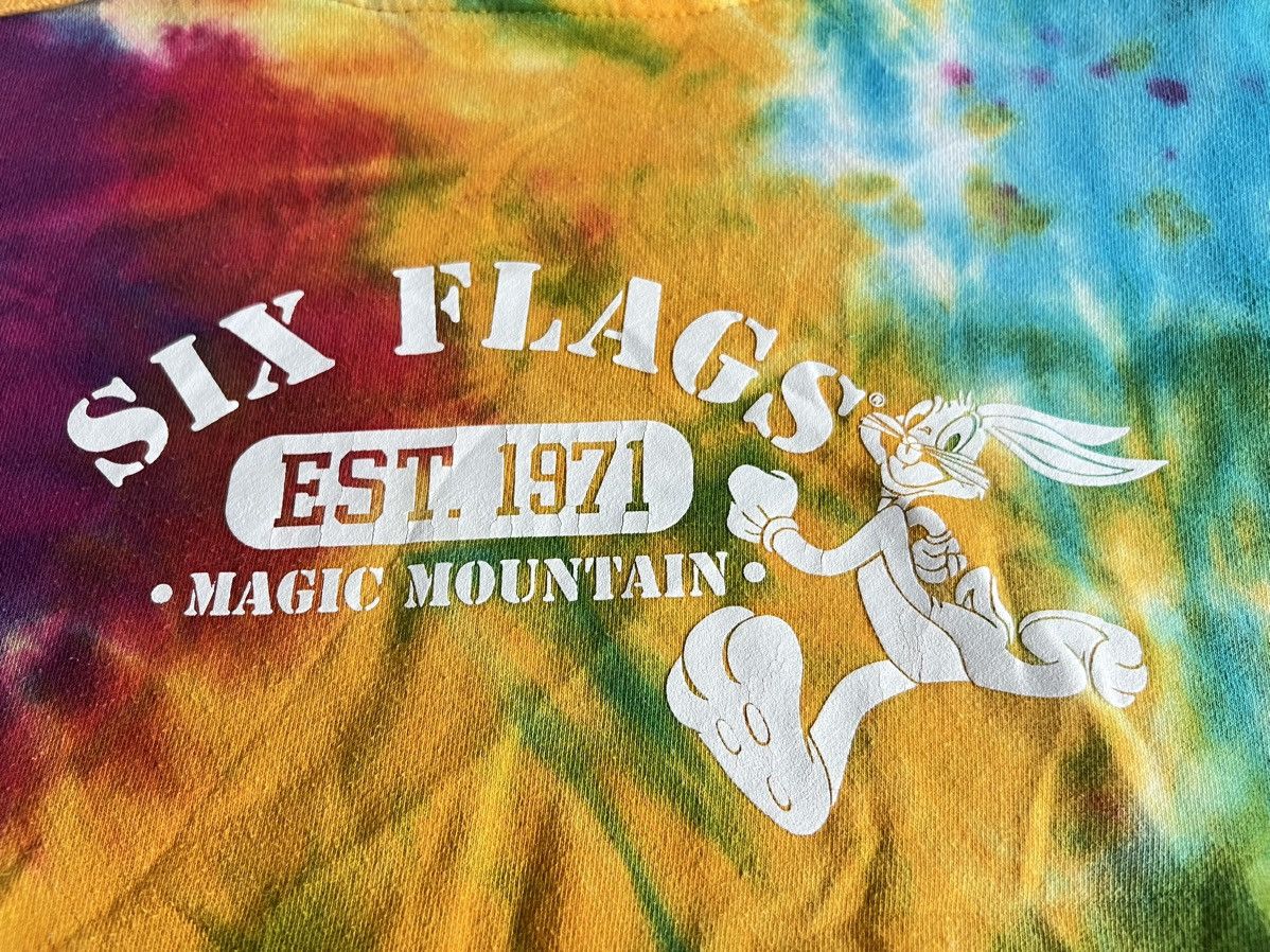 Too Cute Guetta Bros. × Vintage × Warner Bros 1990s Too Cute Bugs Bunny Warner Bros©️ 6 Flags Boxy Hoodie Size US S / EU 44-46 / 1 - 5 Thumbnail