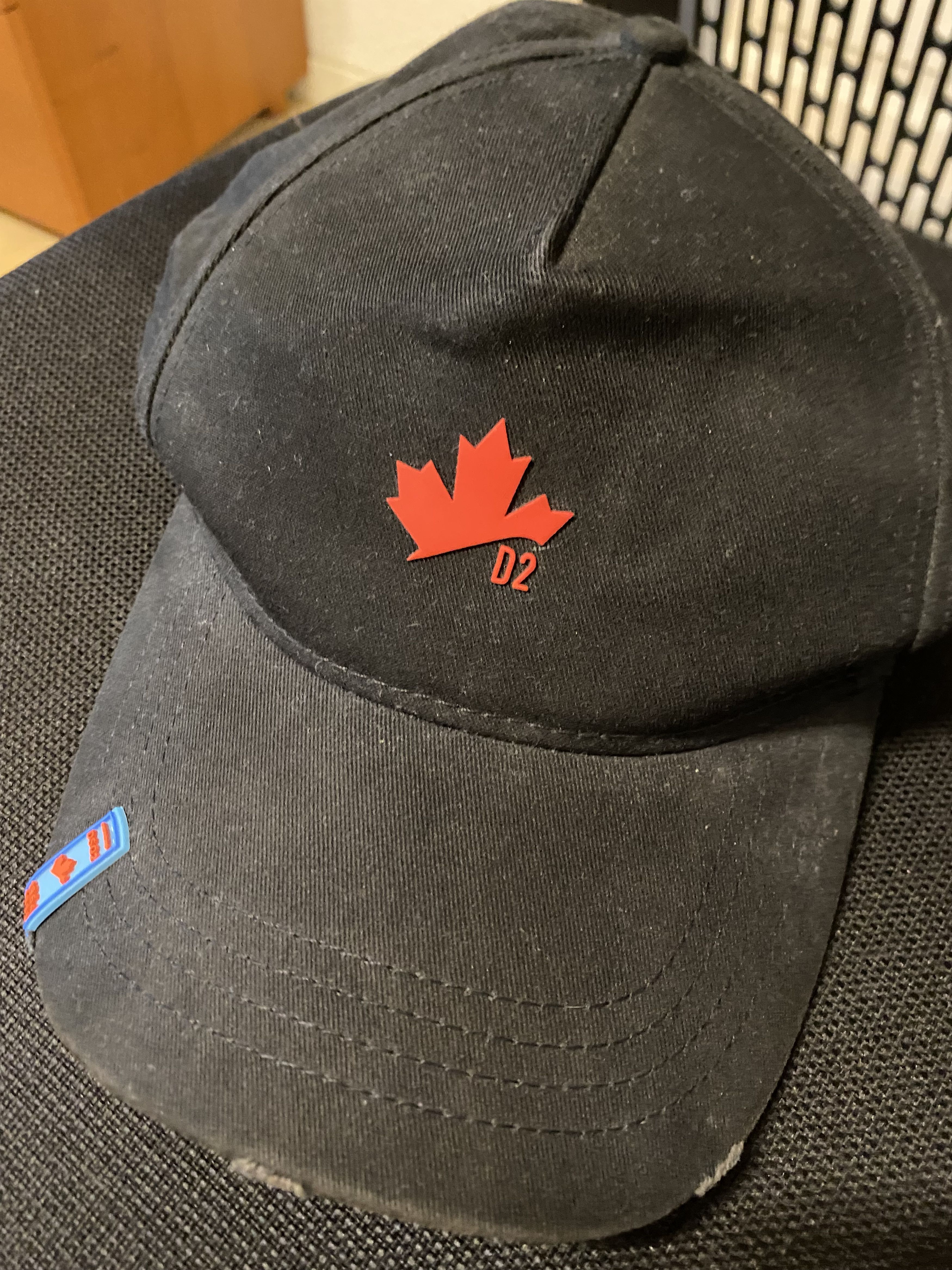 Dsquared2 DSQ2 Cap Maple Leaf Black Red Dsquared2 Size ONE SIZE - 3 Thumbnail