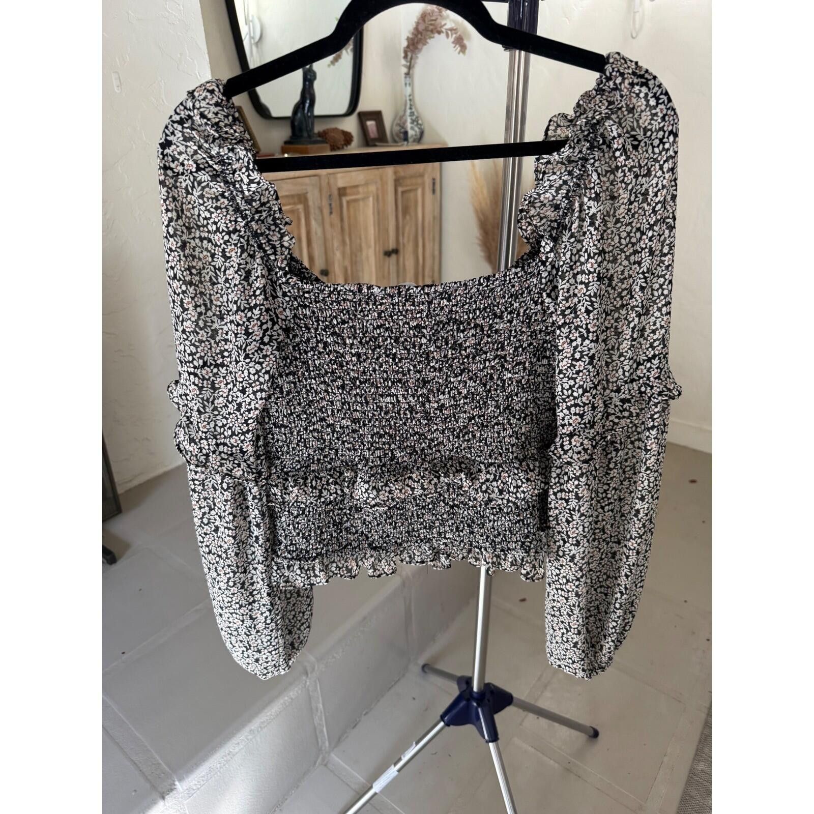 Other ASTR The Label Black Floral Smocked Sweetheart Blouse L Size L / US 10 / IT 46 - 4 Thumbnail