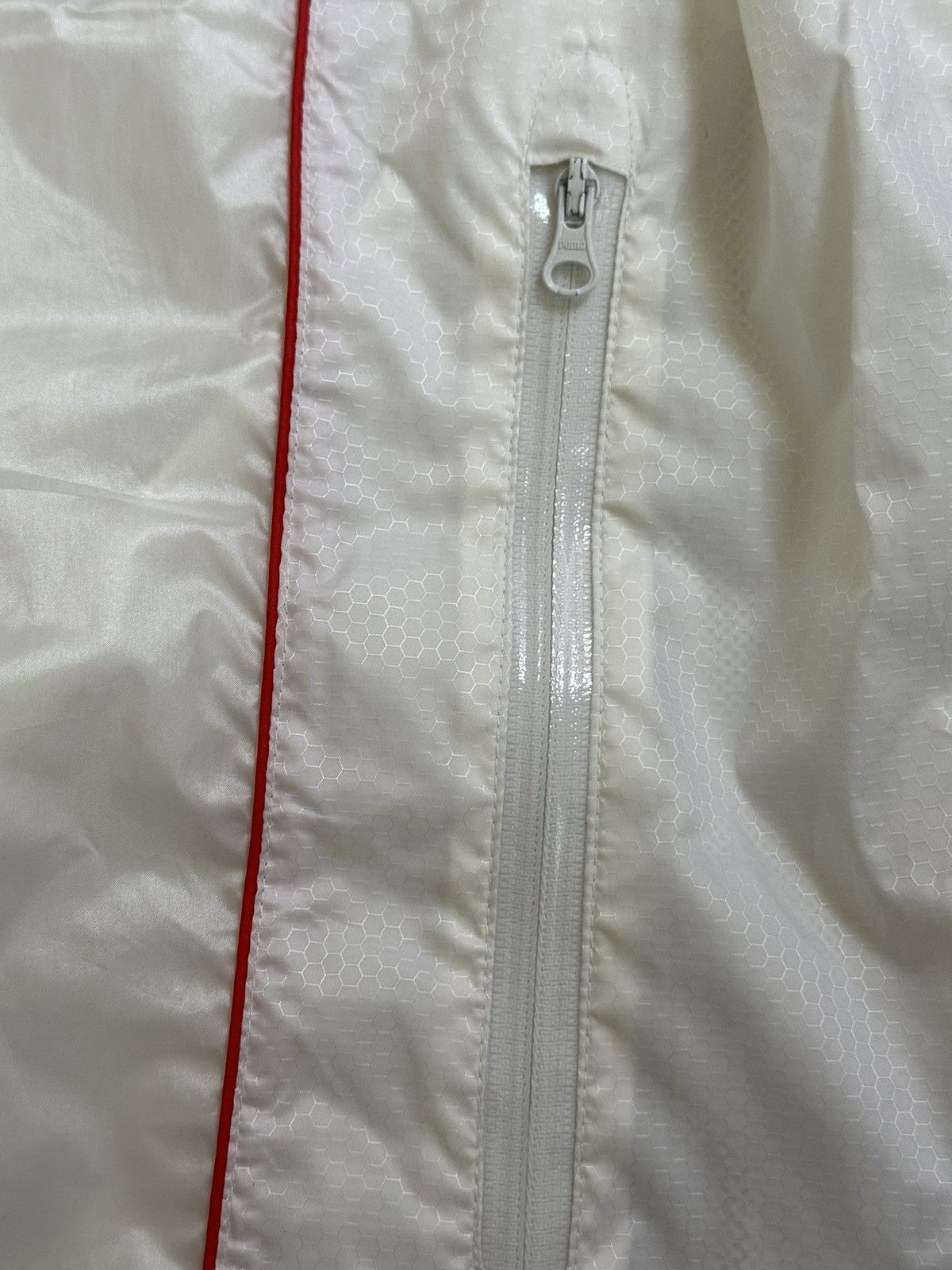 Puma Ferrari Puma Windbreaker Jacket White Red Nylon Glanz SizeXL Size US XL / EU 56 / 4 - 5 Thumbnail