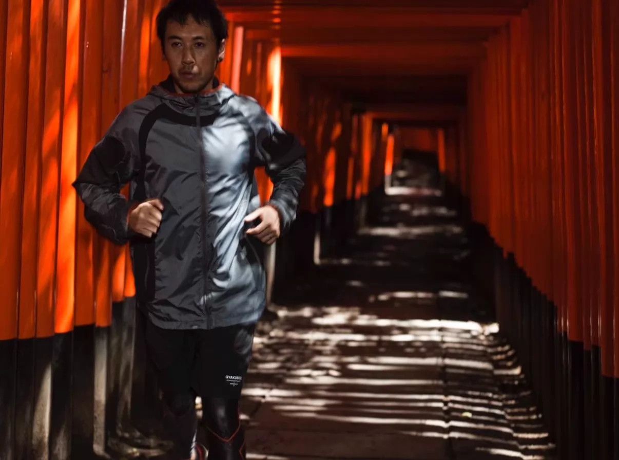 Nike GYAKUSOU Nike Lab Hooded Running Jacket Silver Gray Orange Size US L / EU 52-54 / 3 - 9 Thumbnail
