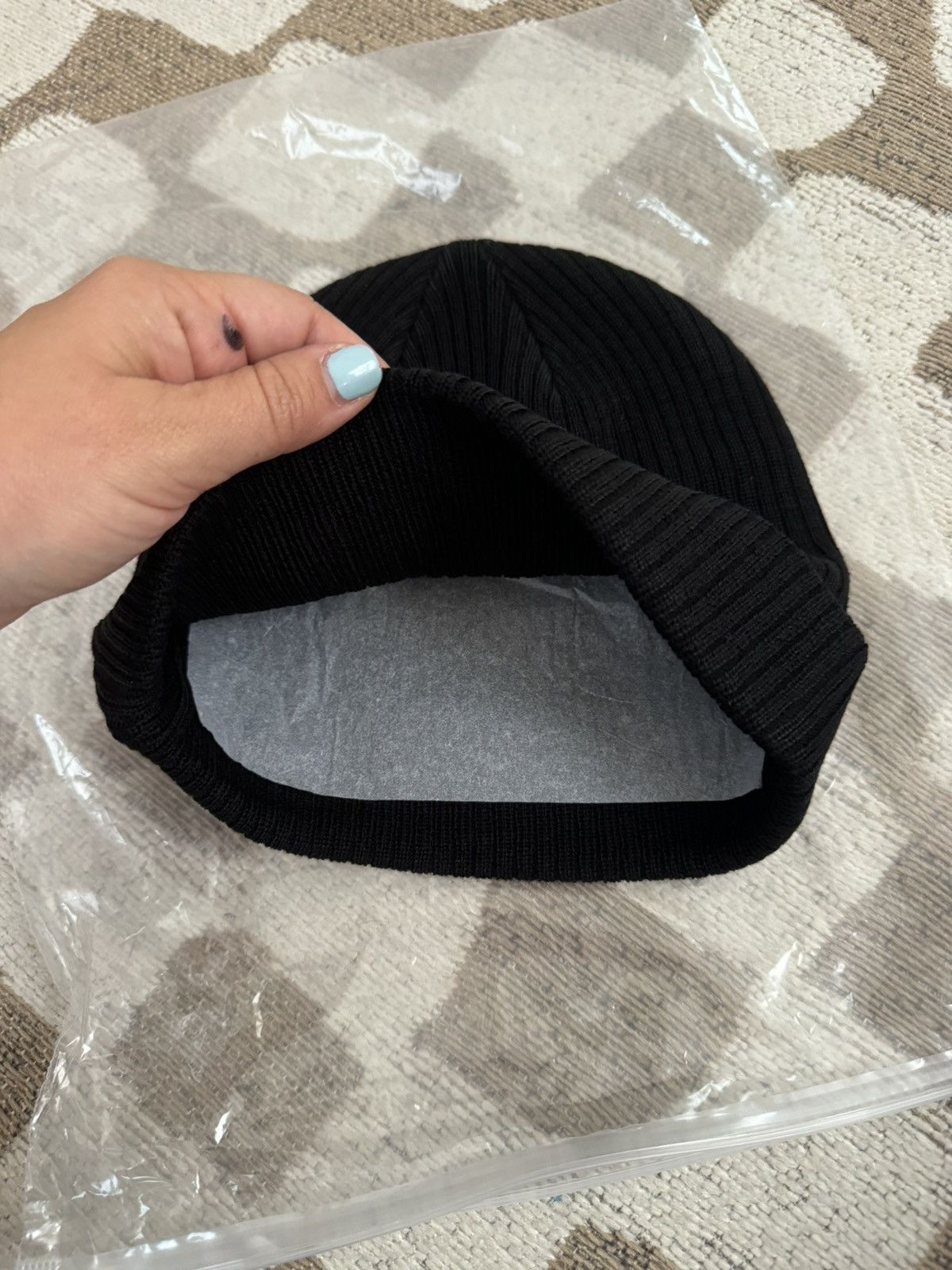 Bloody Sunday tab beanie black