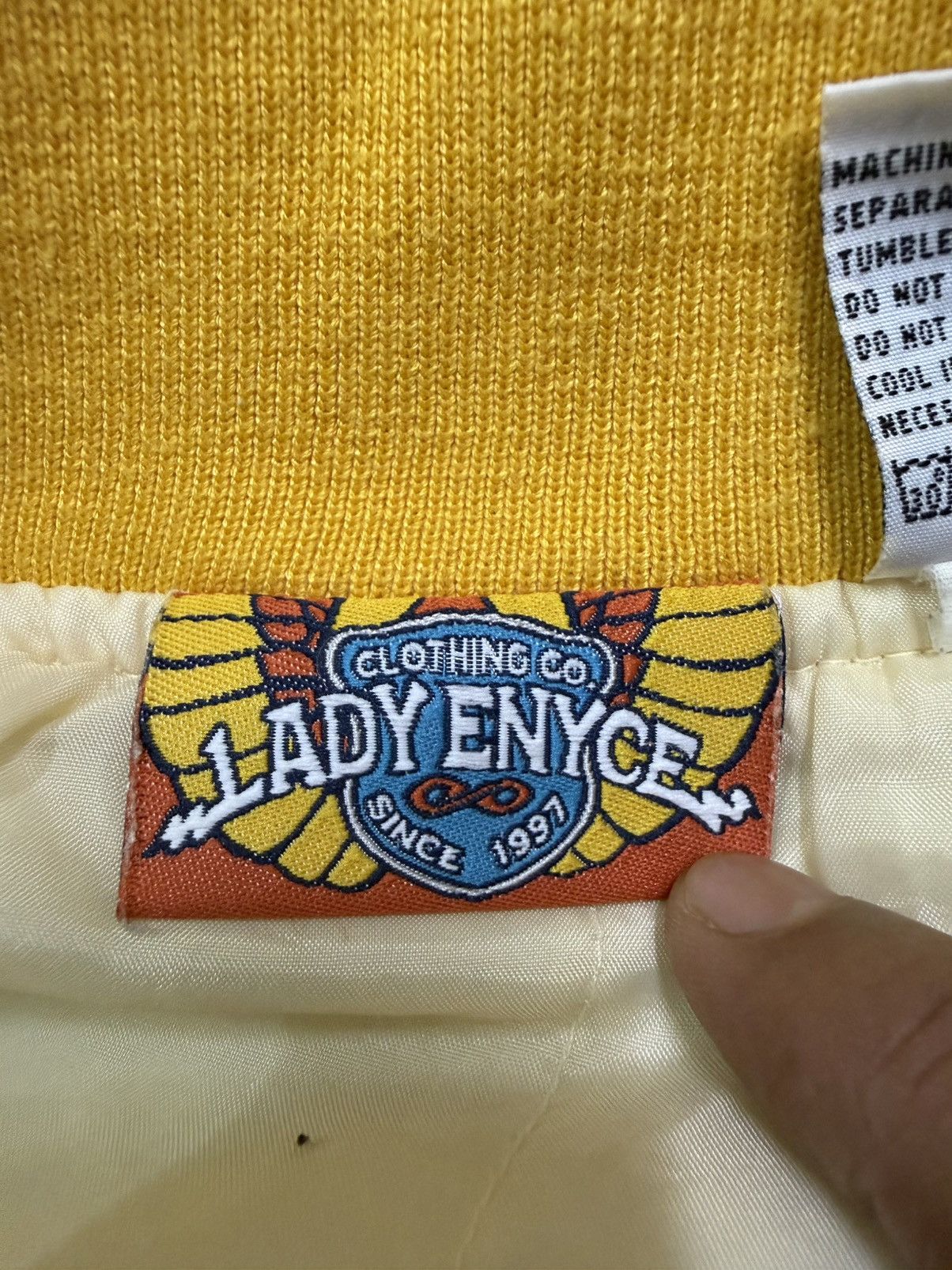 Enyce Lady Enyce Backhit Logo Cropped Bomber Jacket Size S / US 4 / IT 40 - 11 Thumbnail