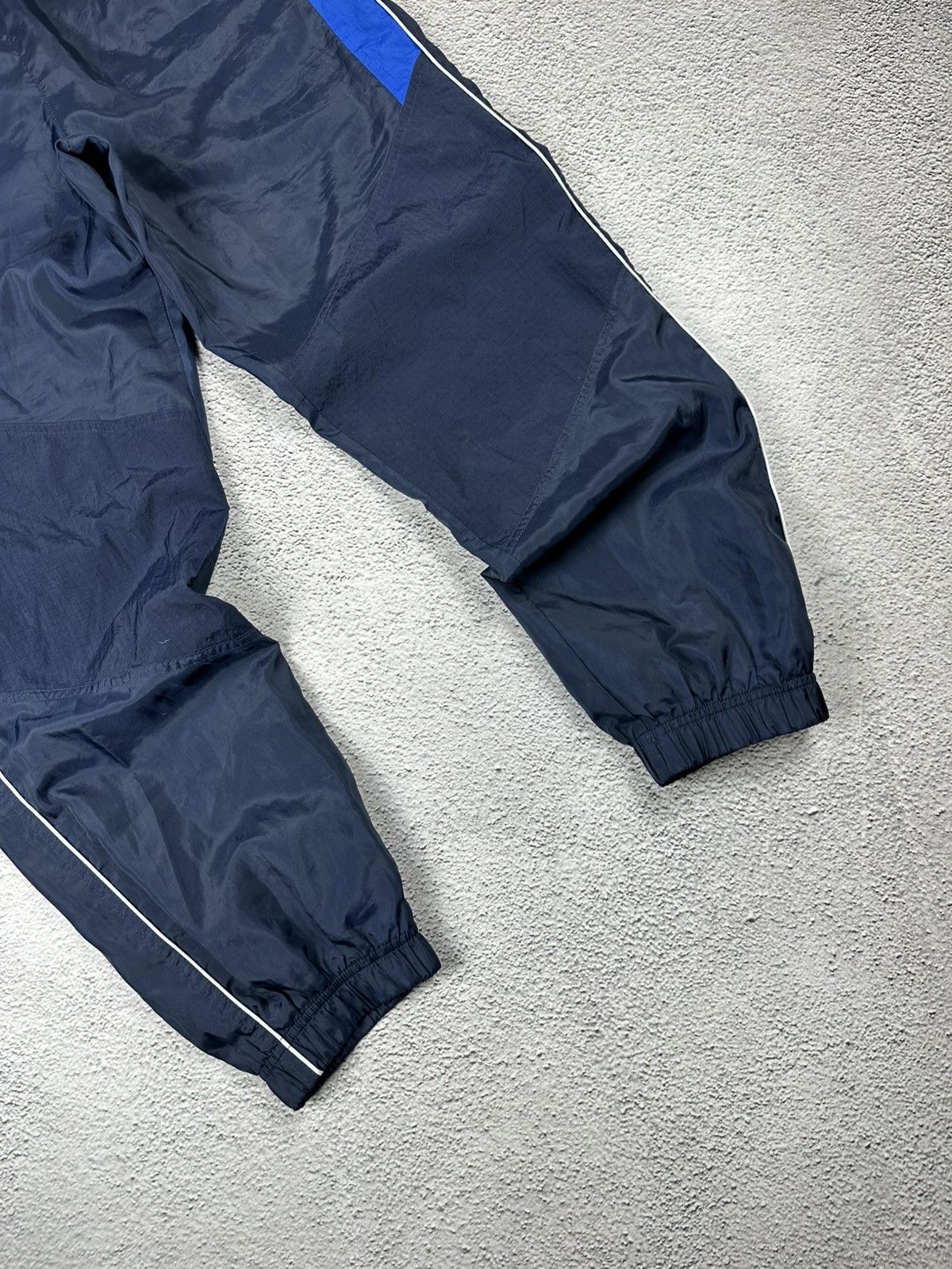 Nike Vintage Nike Nylon Track Pants Drill Y2K Style Baggy Size US 32 / EU 48 - 4 Thumbnail