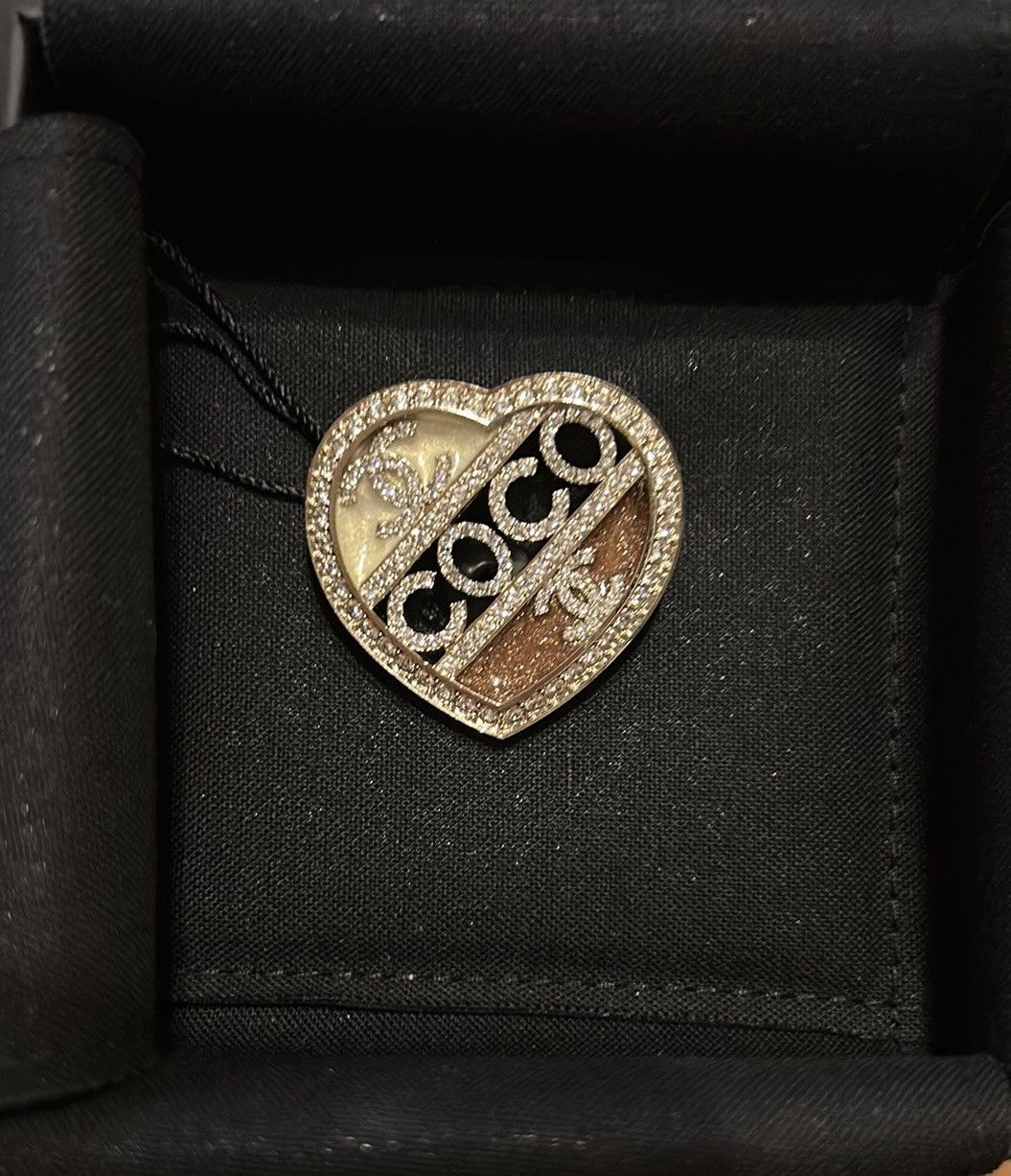 Chanel Chanel Crystal CC and Coco Mark Brooch Silver and Pink C23B Size ONE SIZE - 2 Thumbnail