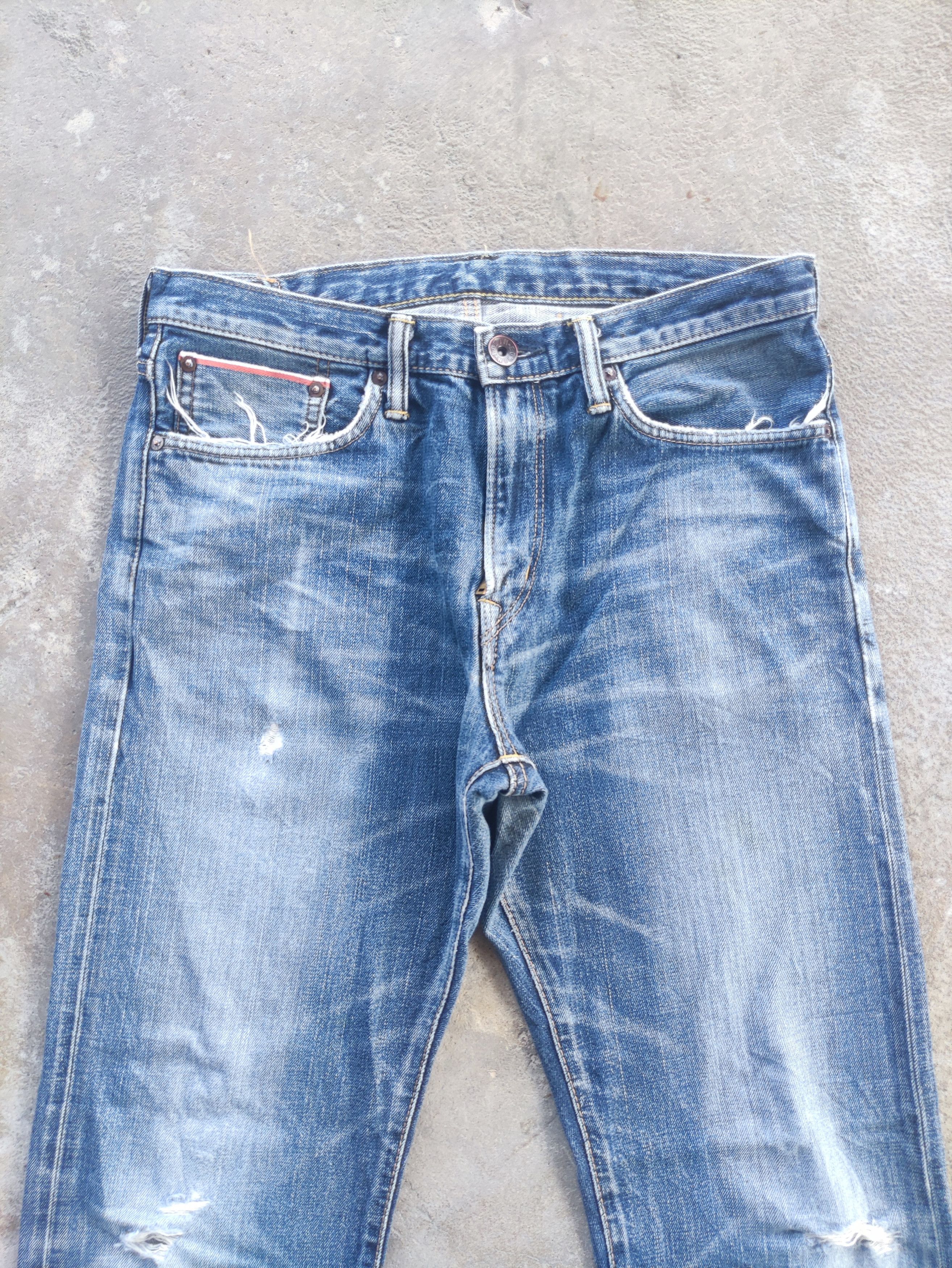 Edwin Vintage Edwin Brand Distressed Faded Denim Pants Size US 33 - 3 Thumbnail