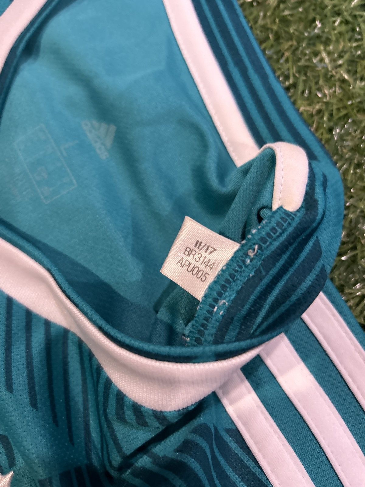 Adidas × Vintage 18/19 Germany Özil Away Shirt Size US L / EU 52-54 / 3 - 17 Thumbnail