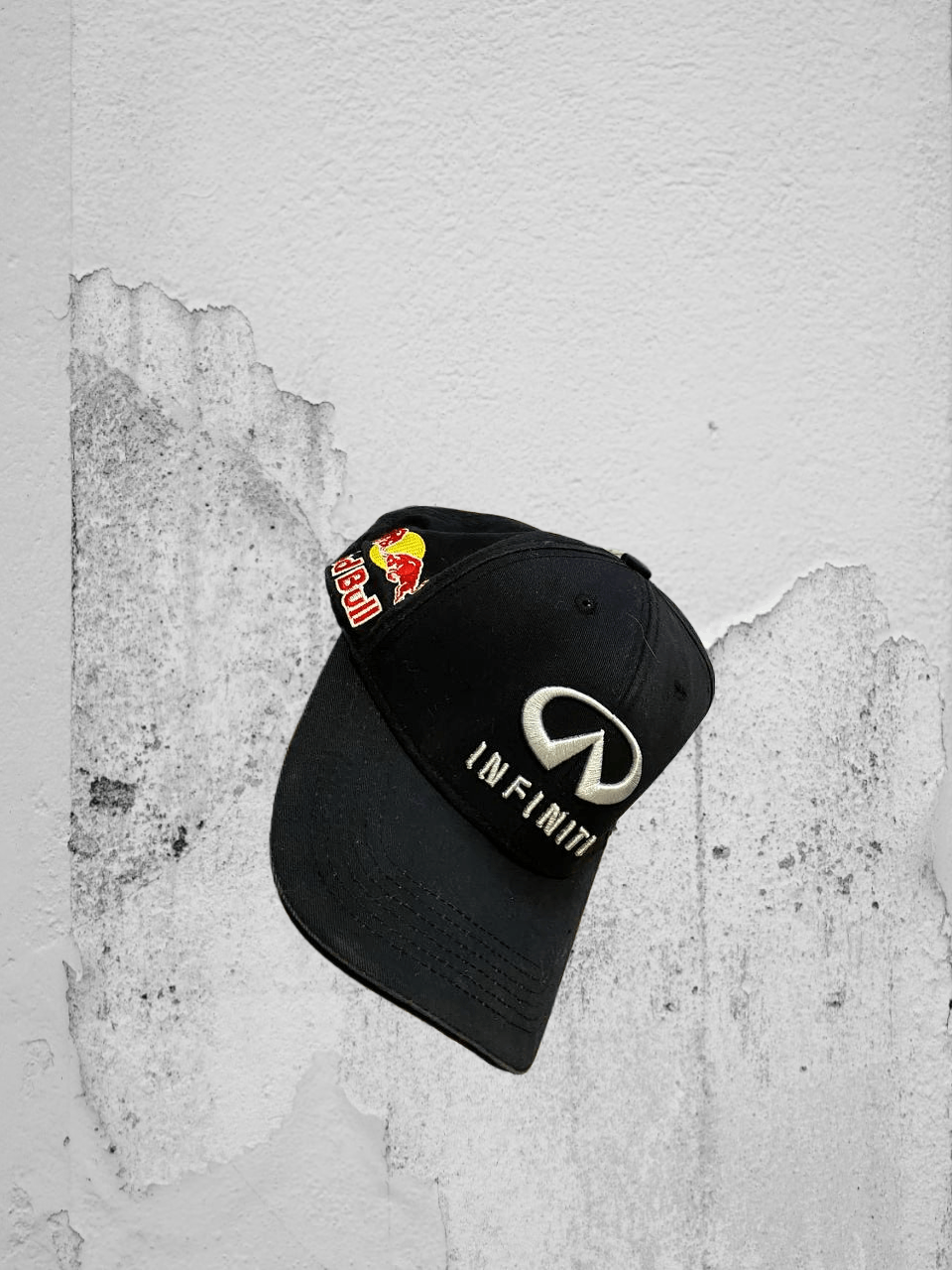 Vintage Hats Vintage INFINITI logo Red Bull Cap Y2K streetwear Size ONE SIZE - 1 Thumbnail