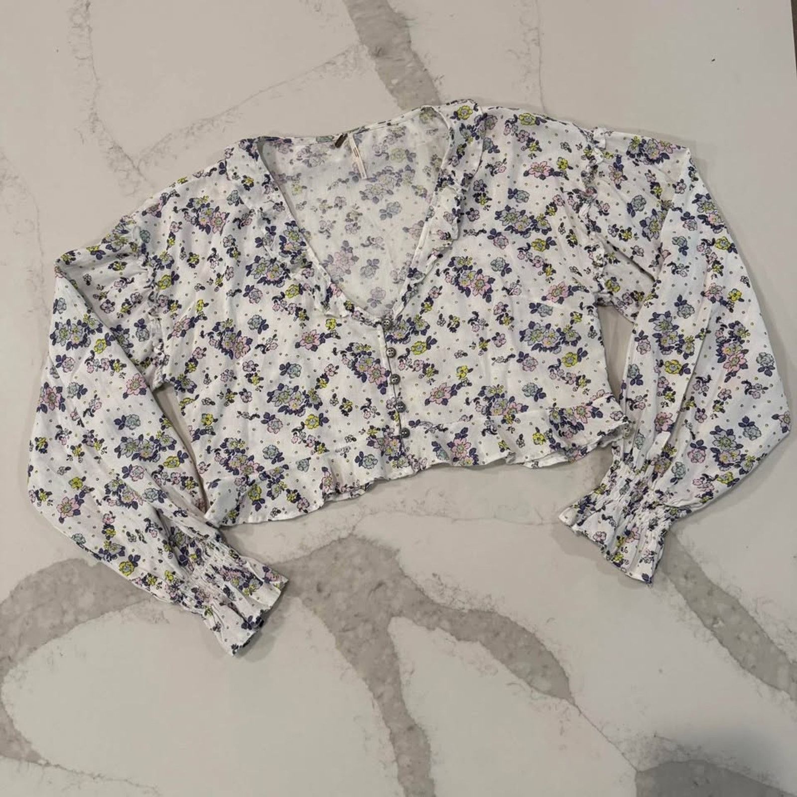 Free People Free People Secret Garden CropTop Ruffled VNeck Womens Small Size S / US 4 / IT 40 - 1 Thumbnail