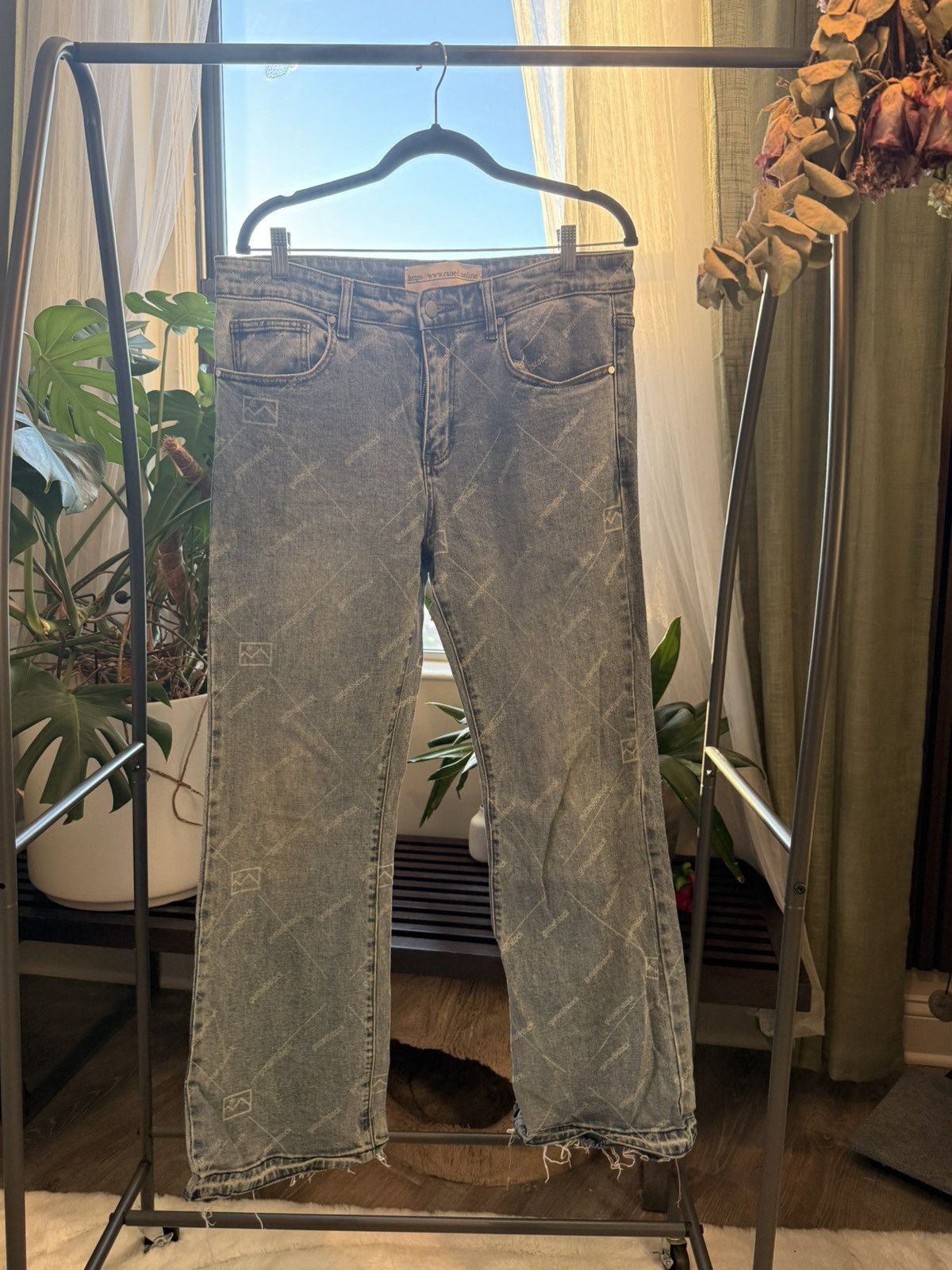Other Raised Online Gutterstock Watermark Jeans Size US 34 / EU 50 - 3 Thumbnail