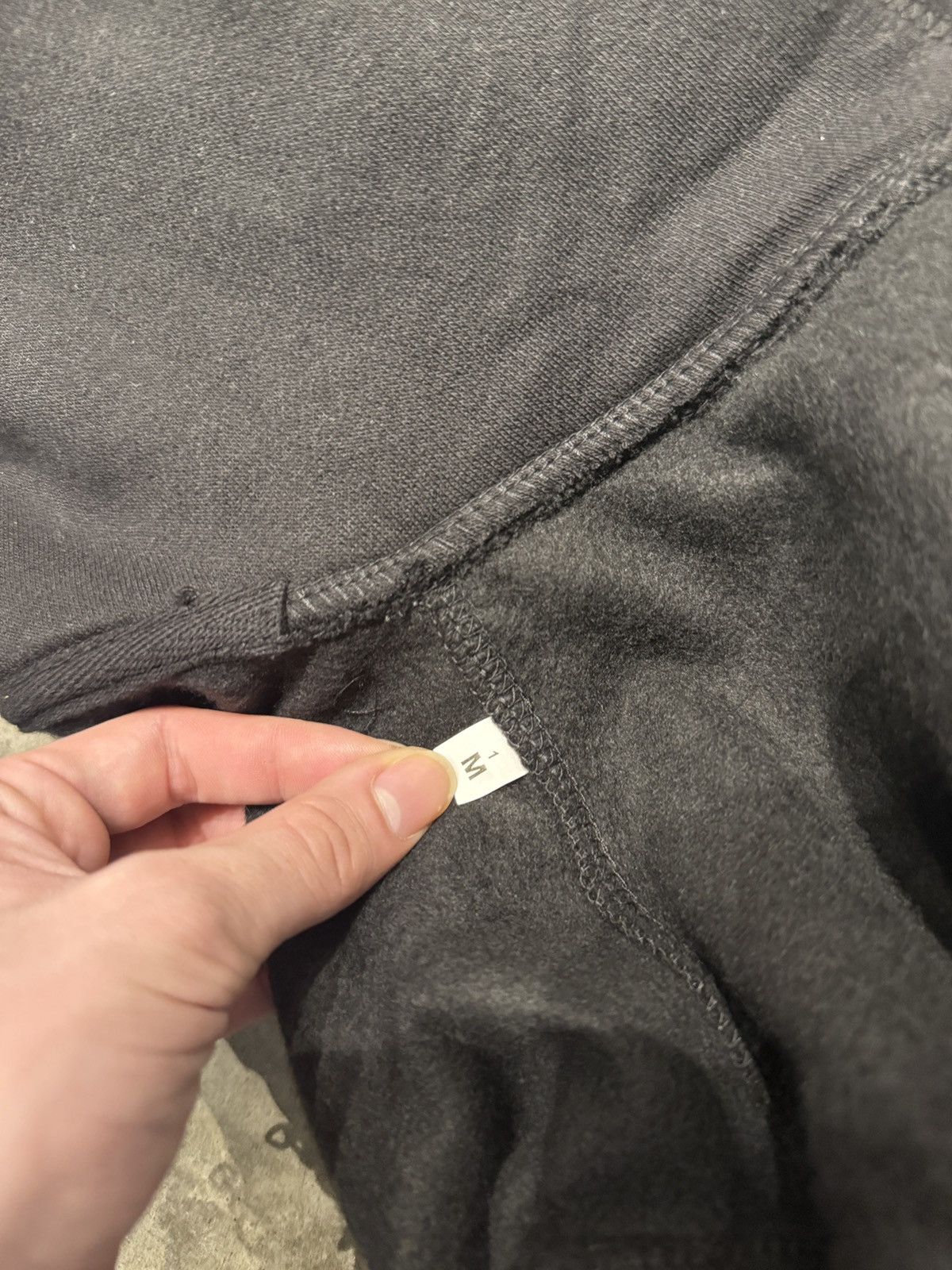 Kim Krueger Kim Krueger Burberry Erry Bathroom Hoodie Size US M / EU 48-50 / 2 - 6 Thumbnail
