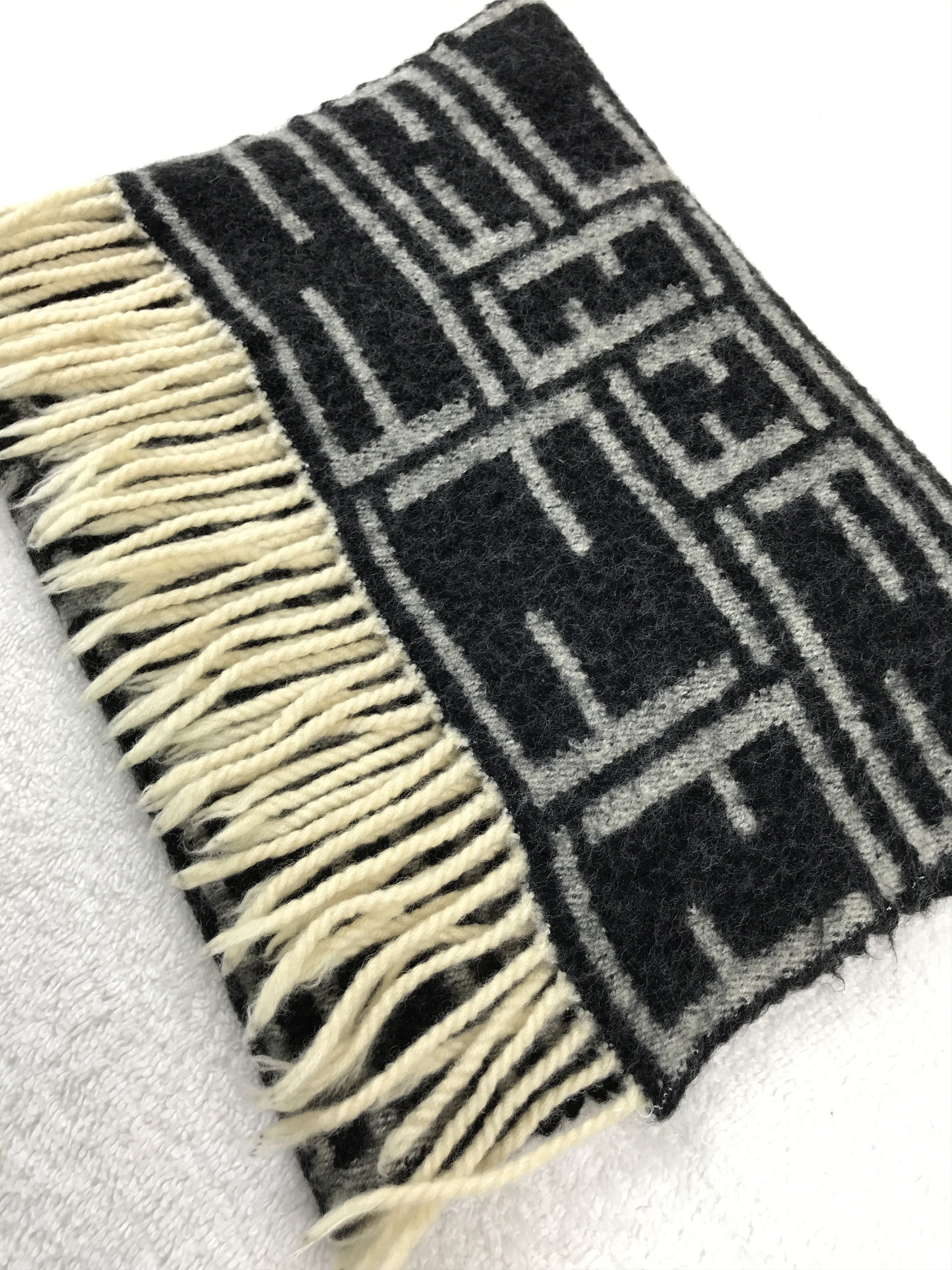 Fendi Vintage Fendi Scarf Muffler Wool Cashmere Size ONE SIZE - 4 Thumbnail