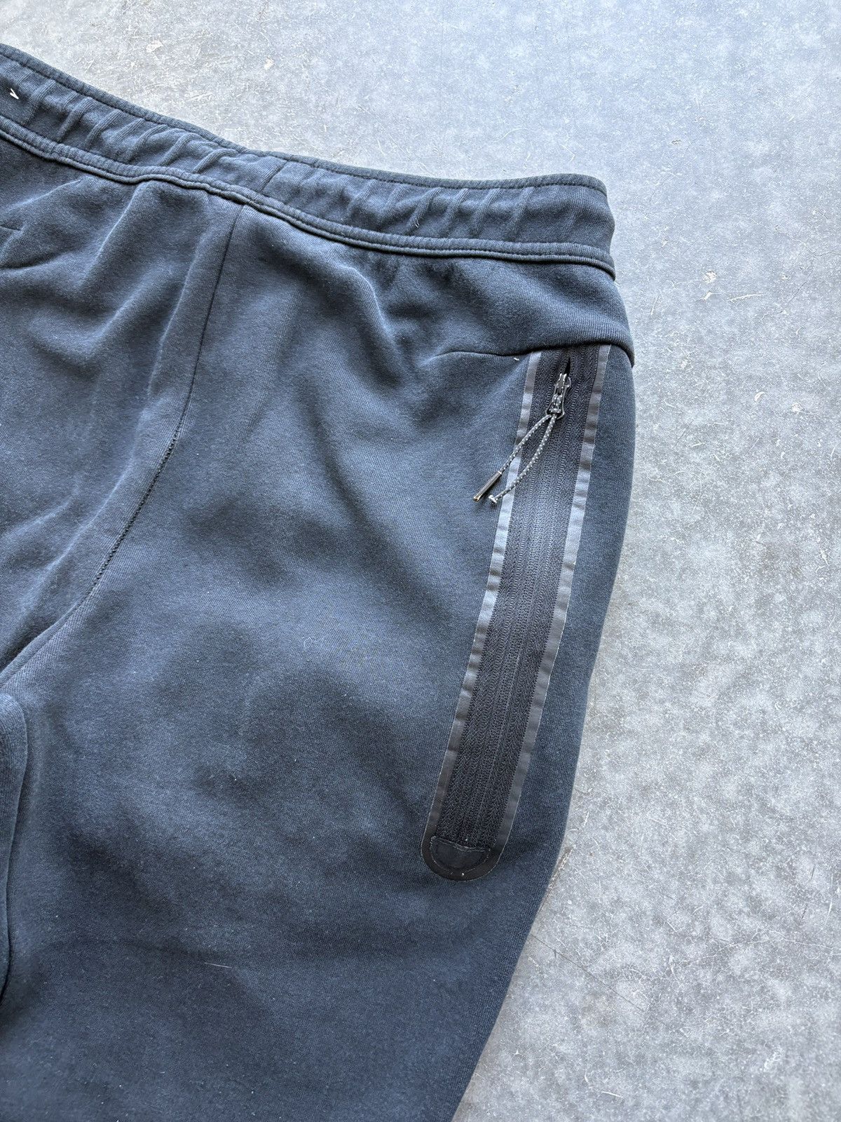 Nike Black Nike Tech Sweatpants Size Small Size US 28 / EU 44 - 7 Thumbnail