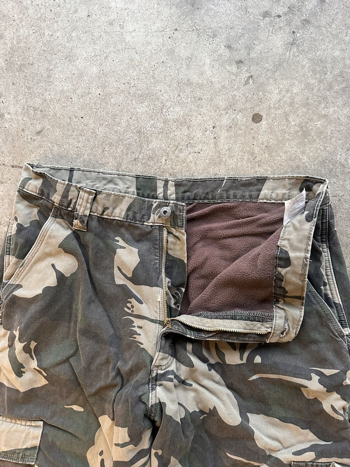 Vintage × Wrangler Y2K Wrangler Quilted Camo Cargo Pants Size US 36 / EU 52 - 6 Thumbnail