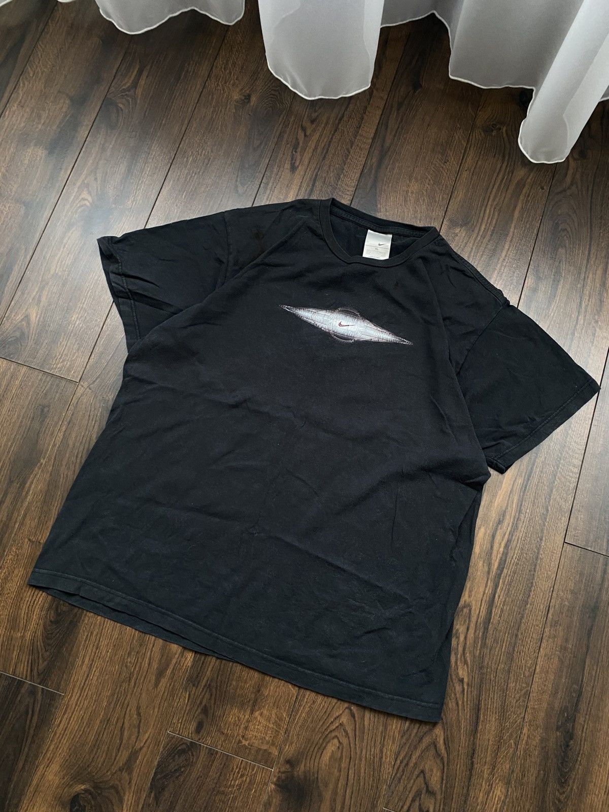 Nike Vintage Nike Spellouts 00's Swoosh Logo T-shirt size Xl Size US XL / EU 56 / 4 - 1 Thumbnail