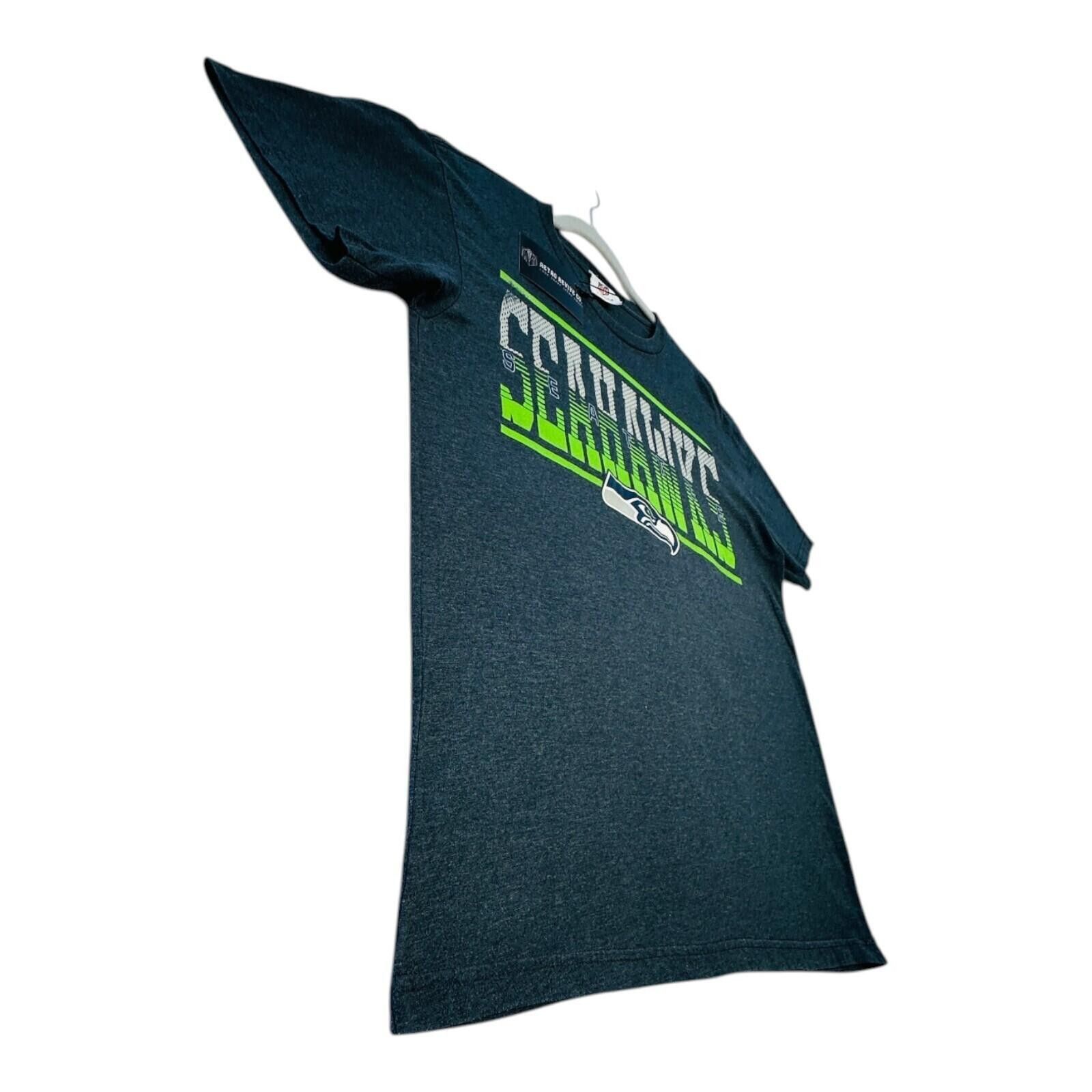 NHL NFL Seahawks T-Shirt Men's UK Size L Grey Graphic Print Size US L / EU 52-54 / 3 - 7 Thumbnail