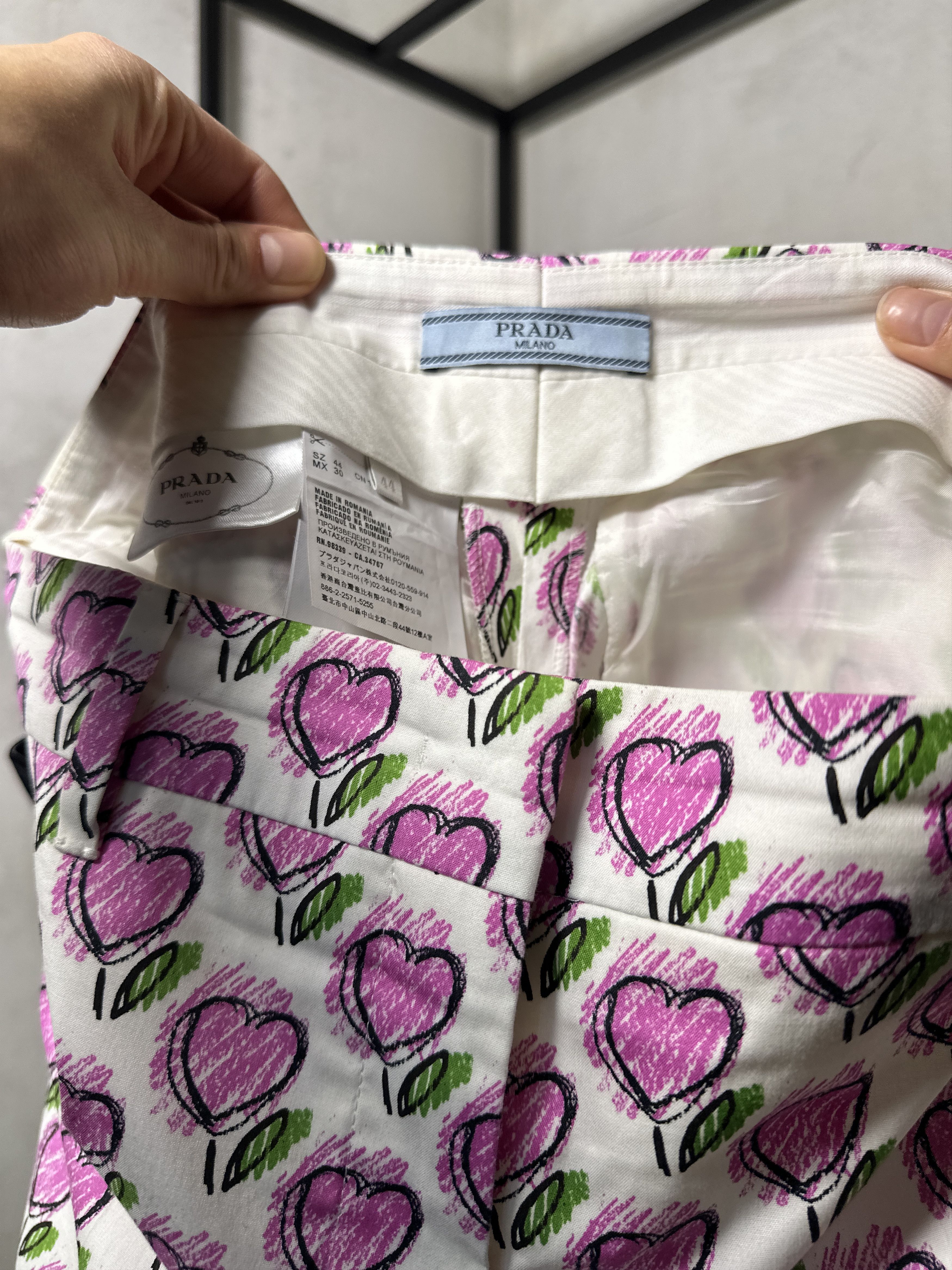 Prada Prada Heart Print 3/4 Pants Size 30" / US 8 / IT 44 - 5 Thumbnail