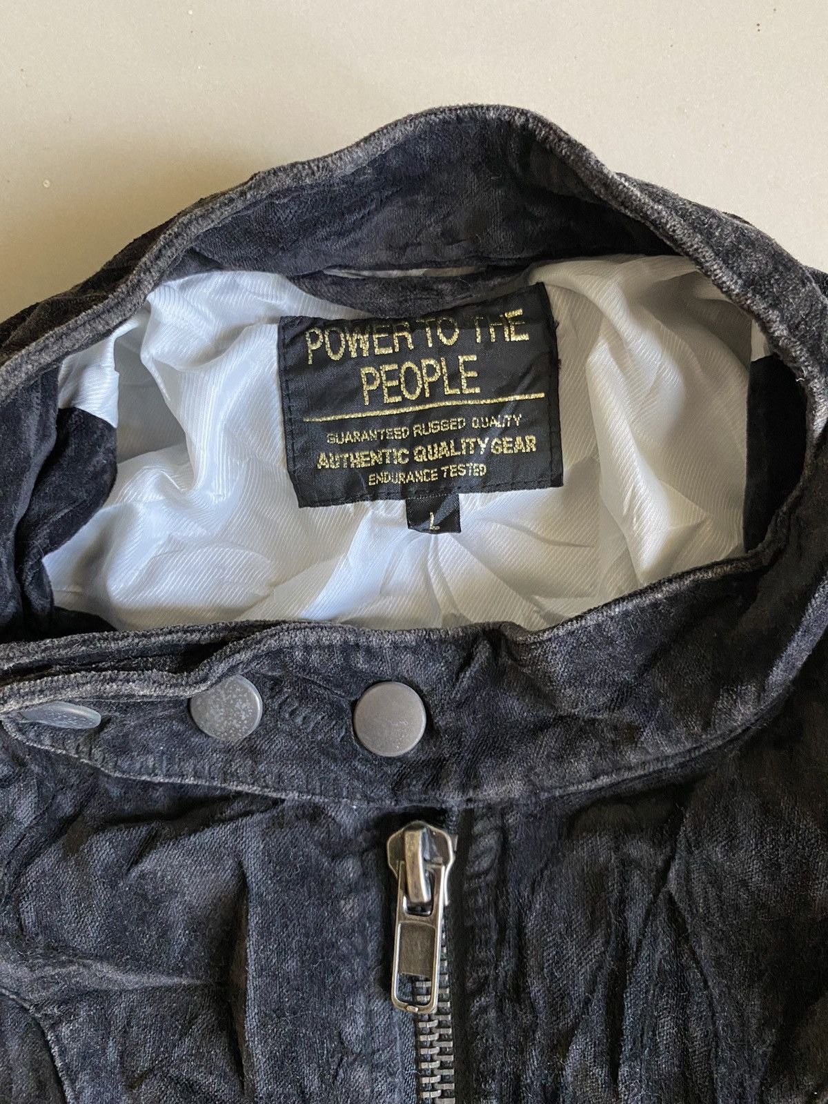 Le Grande Bleu (L.G.B.) Vintage power to the people velvet bikers jacket Size US L / EU 52-54 / 3 - 6 Thumbnail