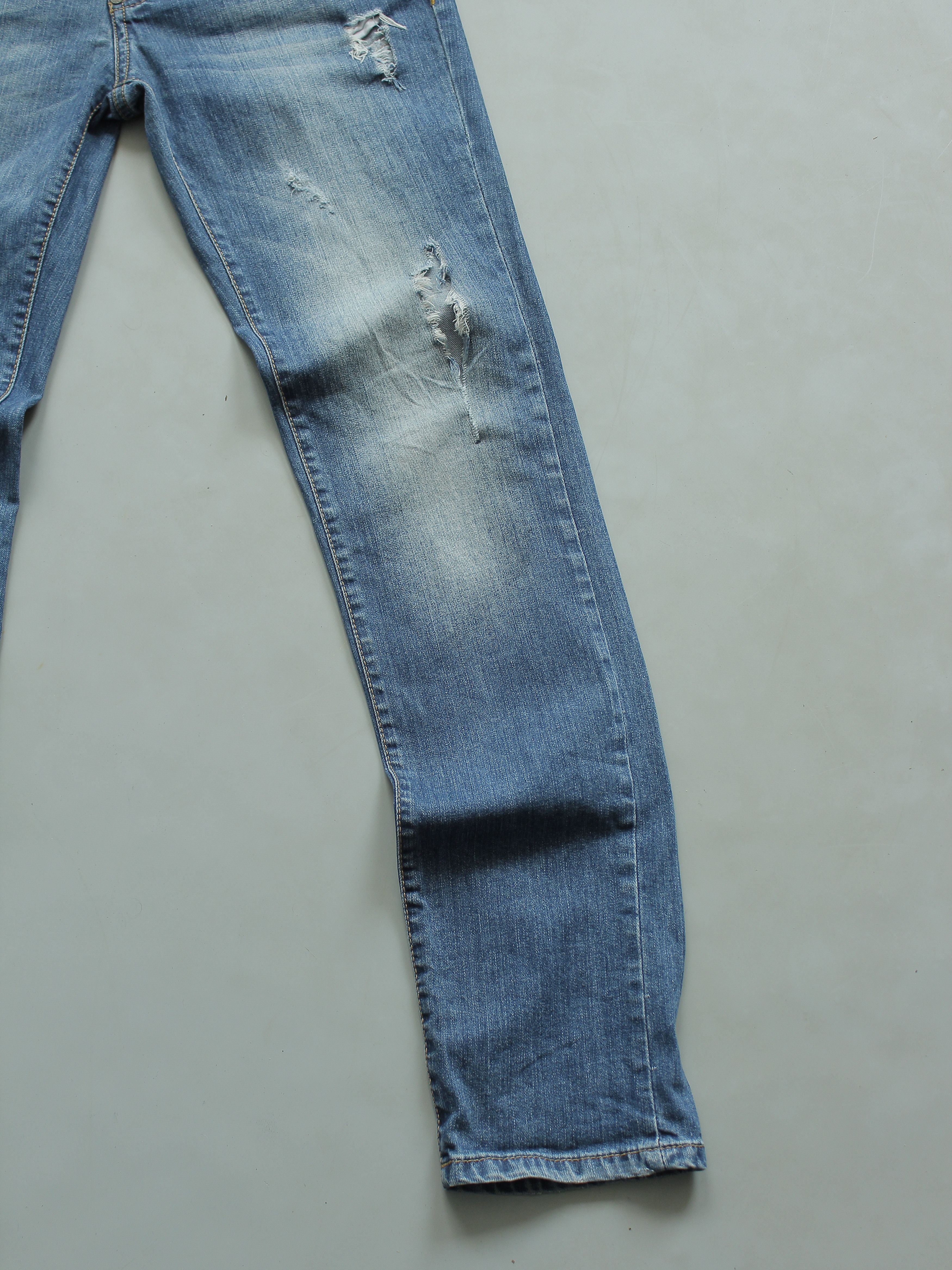 MNML MNML SLIM FIT JEANS 👖 32 33 DISTRESSED Size US 33 - 7 Thumbnail