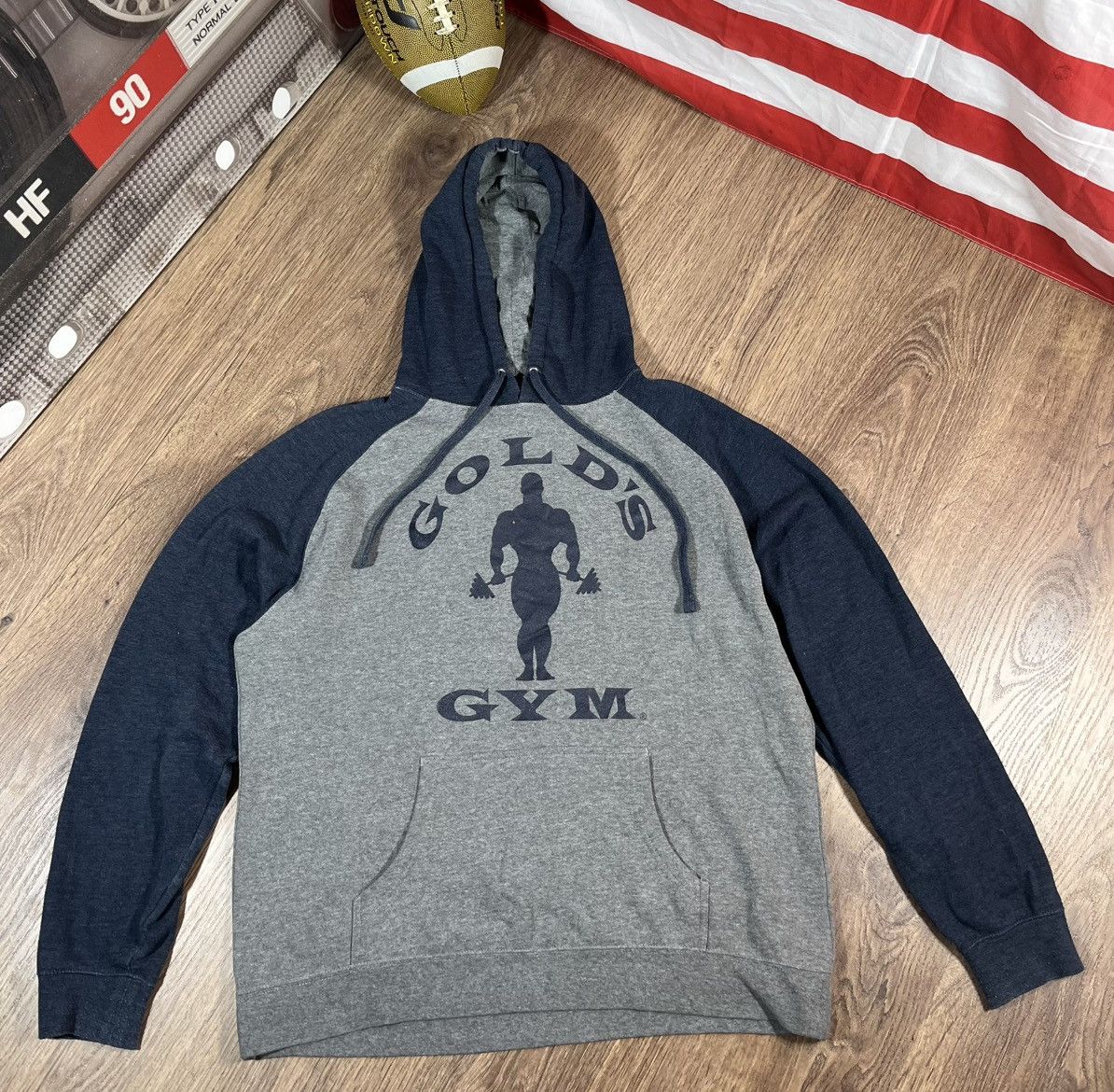 Vintage Vintage Gold’s Gym Hoodie Big Logo Size US L / EU 52-54 / 3 - 1 Thumbnail