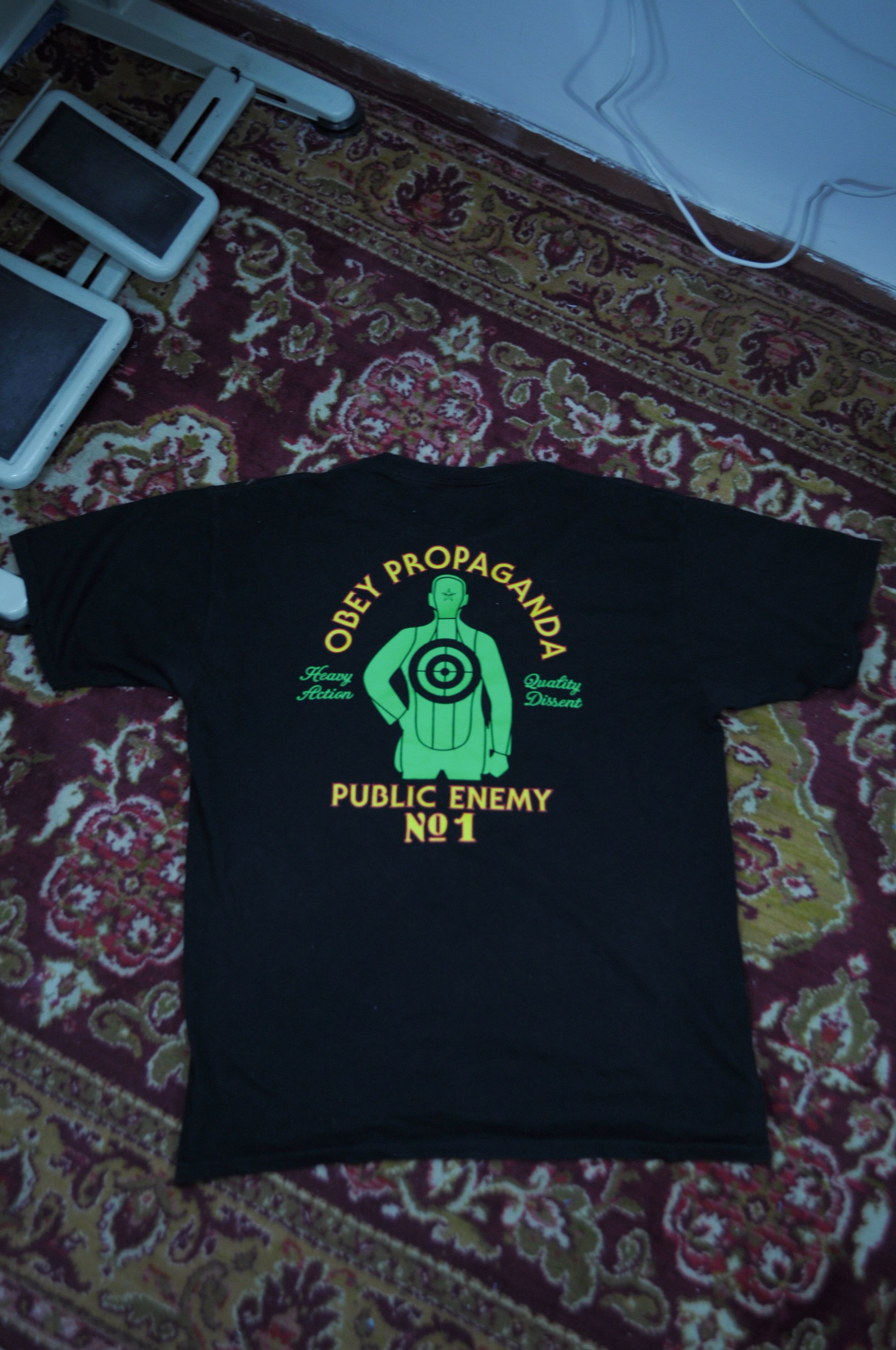 Obey × Vintage Obey Propaganda Tee Size US L / EU 52-54 / 3 - 3 Thumbnail