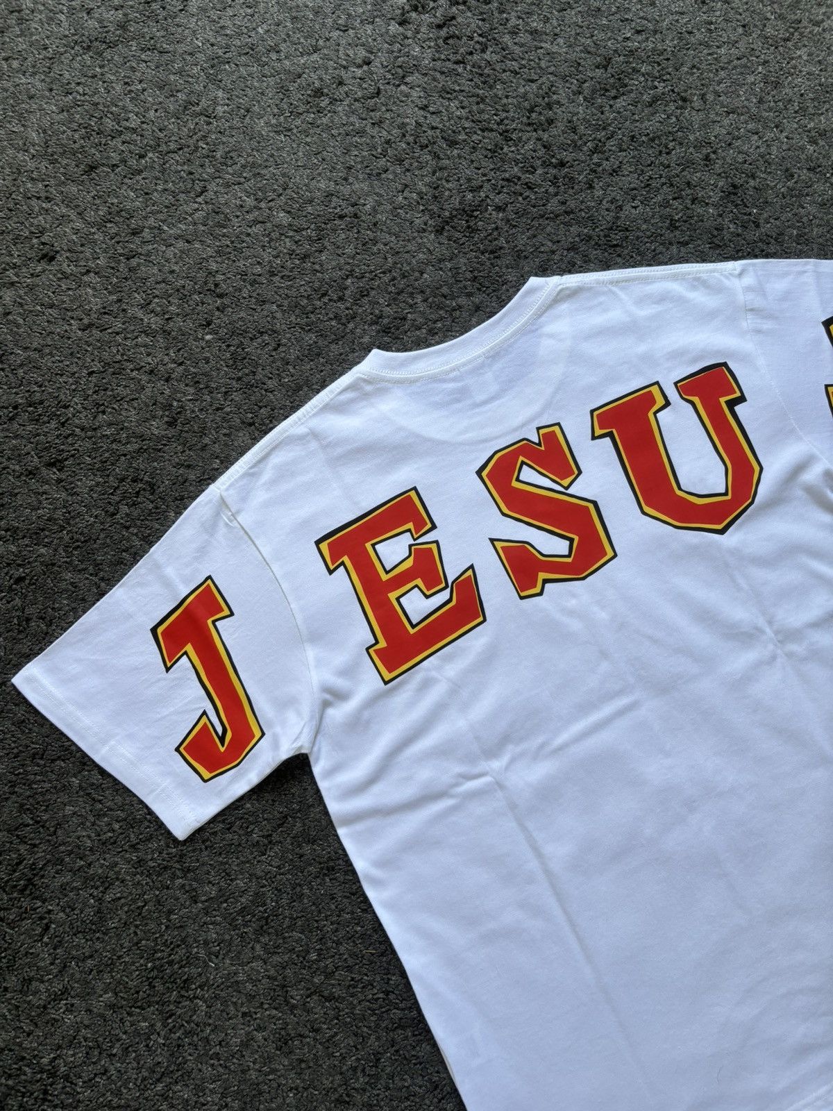 Vintage Vintage red cross Jesus Christian heavyweight white tee Size US M / EU 48-50 / 2 - 11 Thumbnail