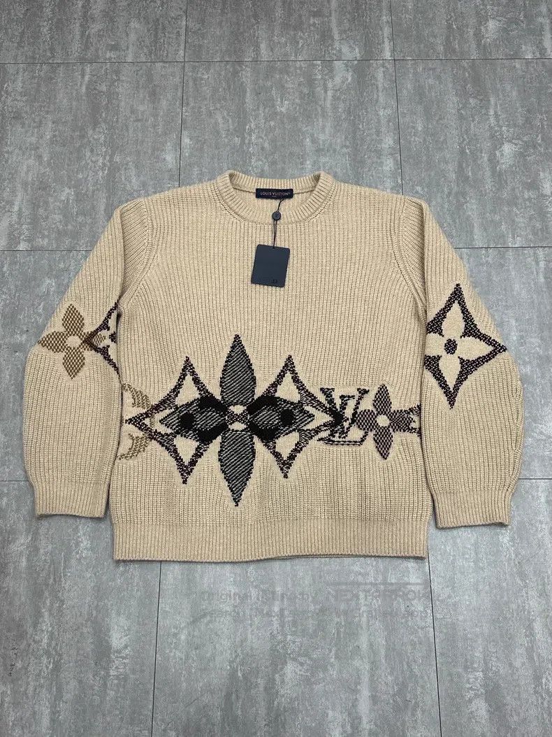 Louis Vuitton Louis Vuitton 26 New Wool Long Sleeve Sweater Size US XL / EU 56 / 4 - 1 Thumbnail