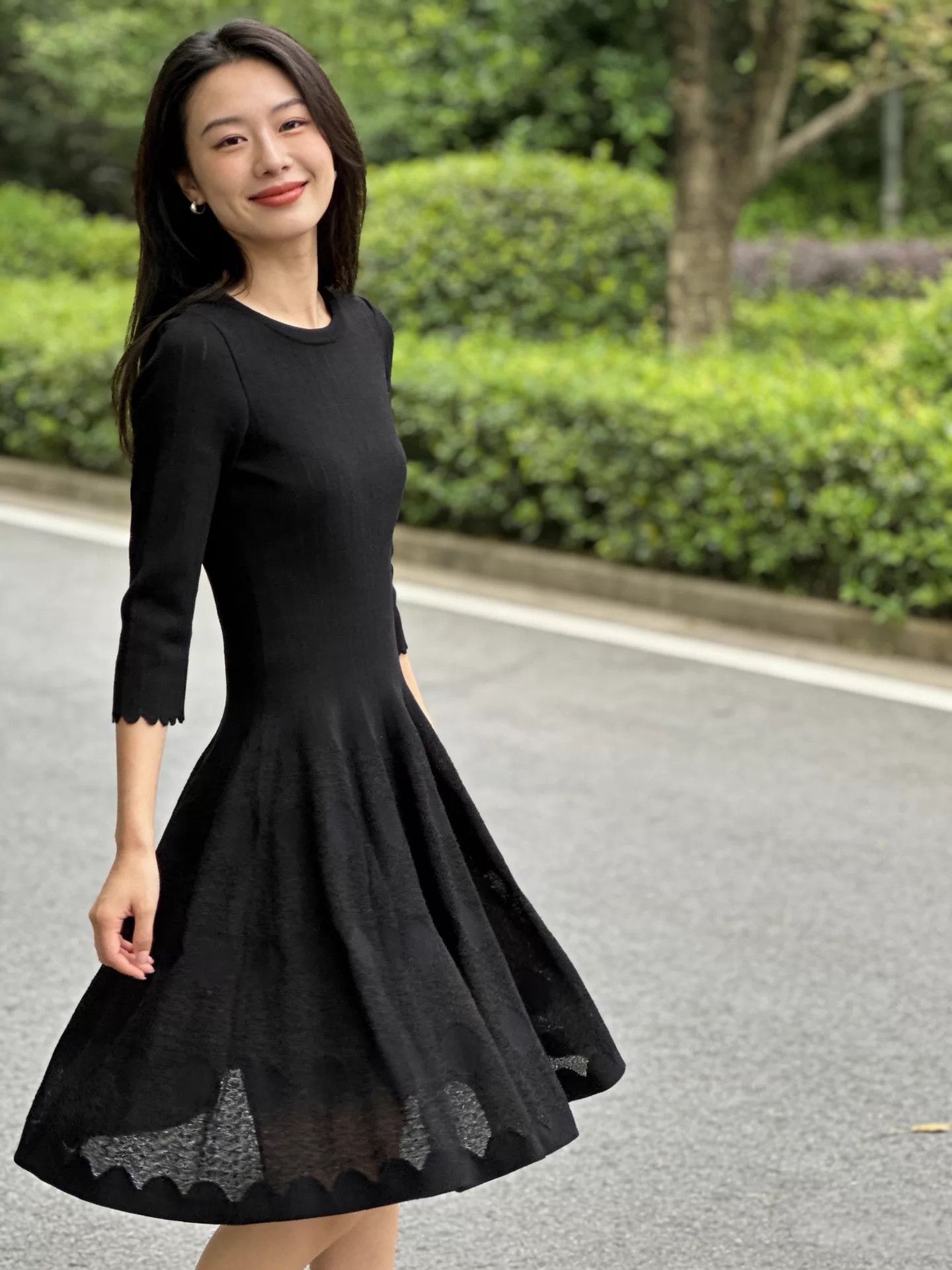 Alaia ALAÏA Black Knit Dress Size 36 Ruffled Hem Size XS / US 0-2 / IT 36-38 - 8 Thumbnail