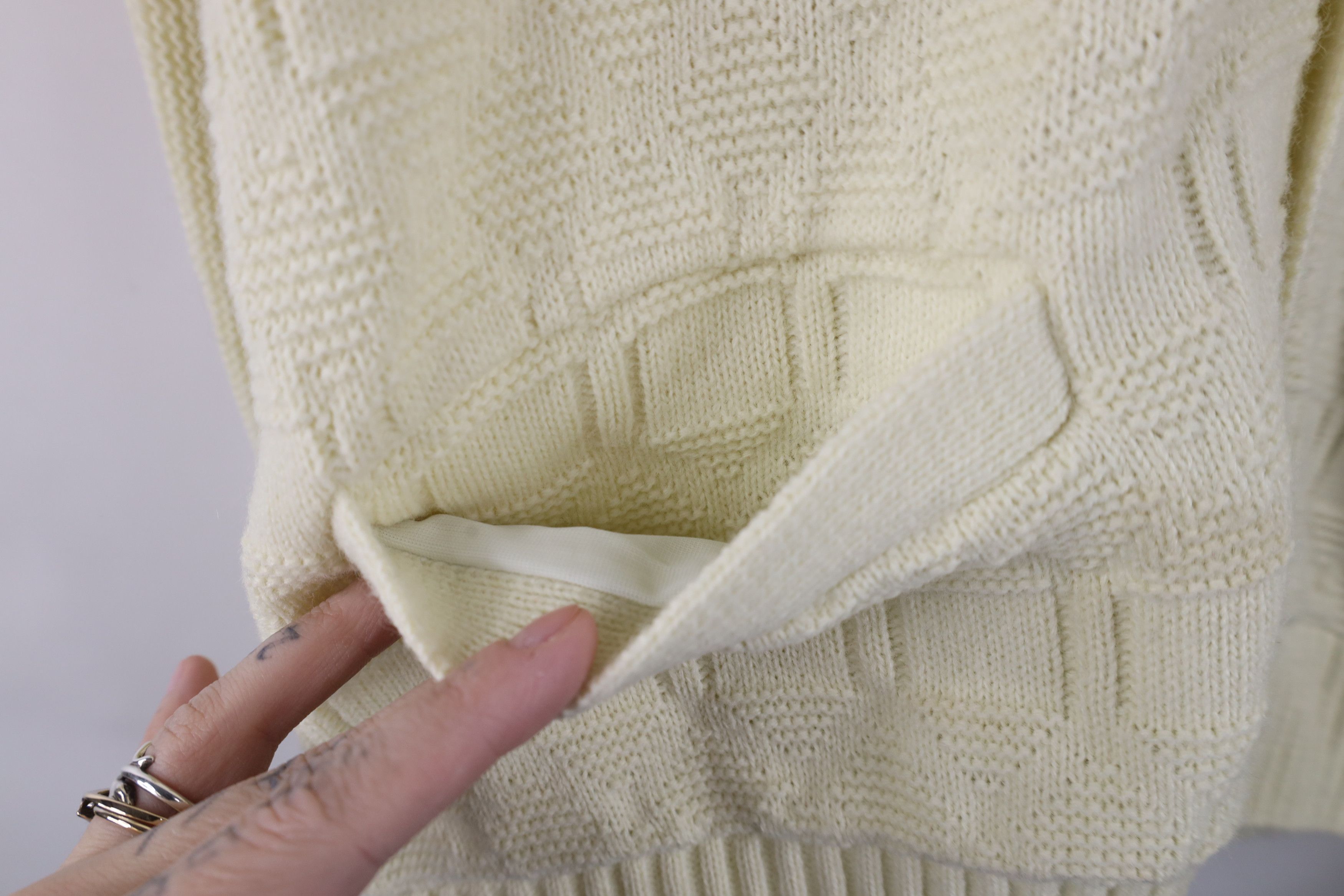 Vintage Vintage 70s Streetwear Knit Cardigan Sweater Beige USA Size US L / EU 52-54 / 3 - 5 Thumbnail