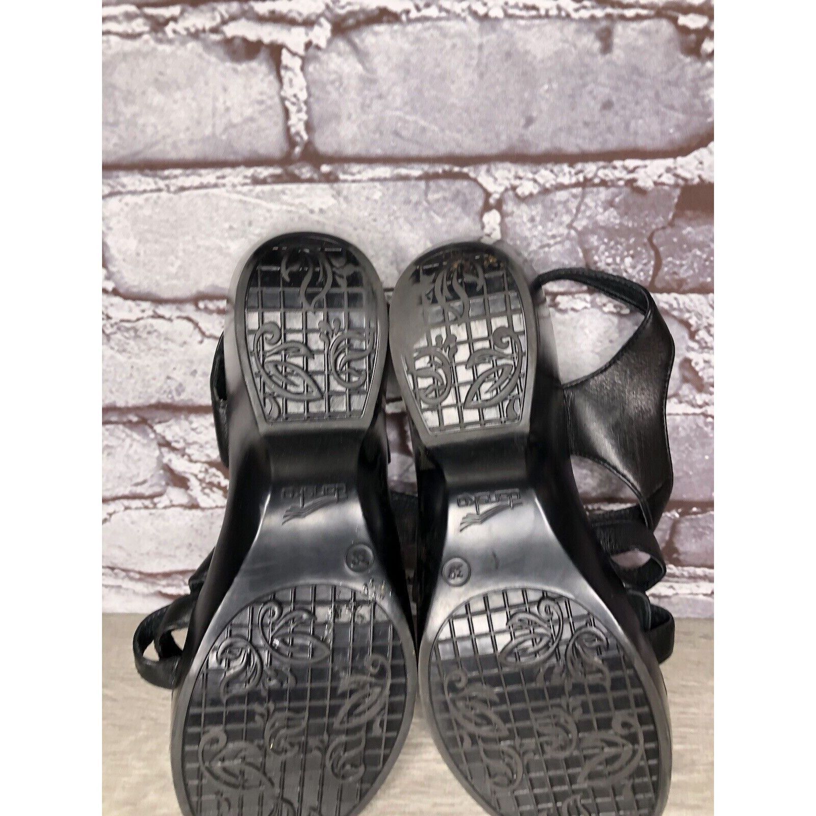 Other Dansko 2406020200 Black Leather Ankle Strap Heel Sandals Wom Size US 8 / IT 38 - 10 Thumbnail