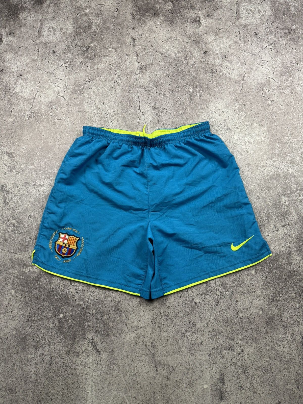 Nike VINTAGE NIKE FC BARCELONA SHORTS SOCCER JERSEY DRILL Y2K 90s Size US 28 / EU 44 - 1 Thumbnail