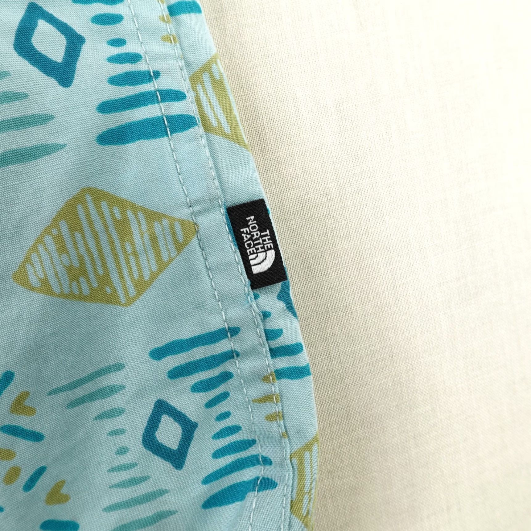 The North Face The North Face North Face Shirt Mens Large Blue Baytrail Geometric Button Up Hiking Outdoors Size US L / EU 52-54 / 3 - 5 Thumbnail