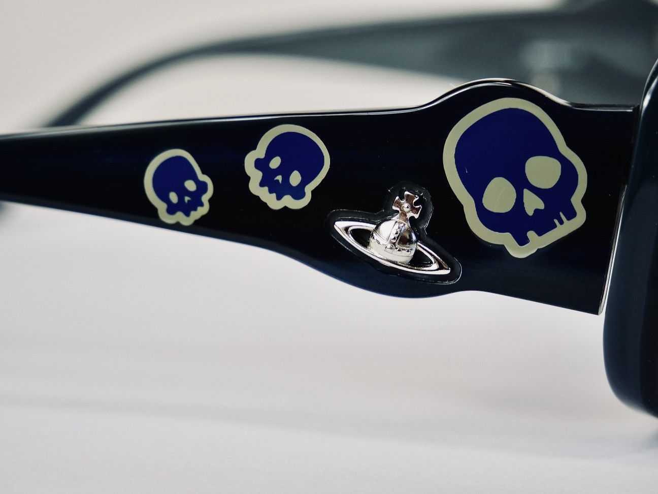 Vivienne Westwood Skull Orb Sunglasses Y2K Vintage 2000s