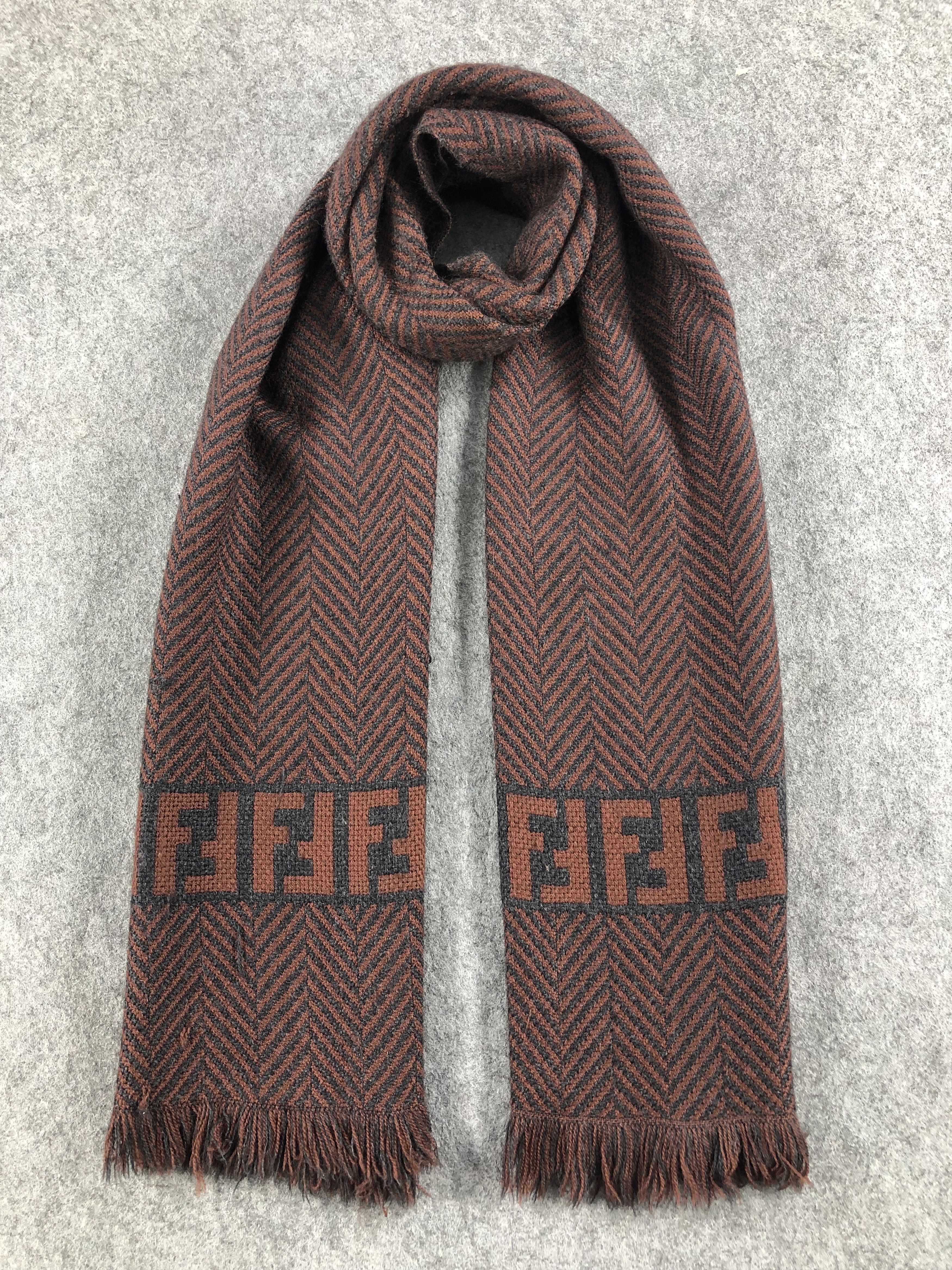 Fendi Fendi Scarf / Muffler / Neckwear Size ONE SIZE - 1 Thumbnail